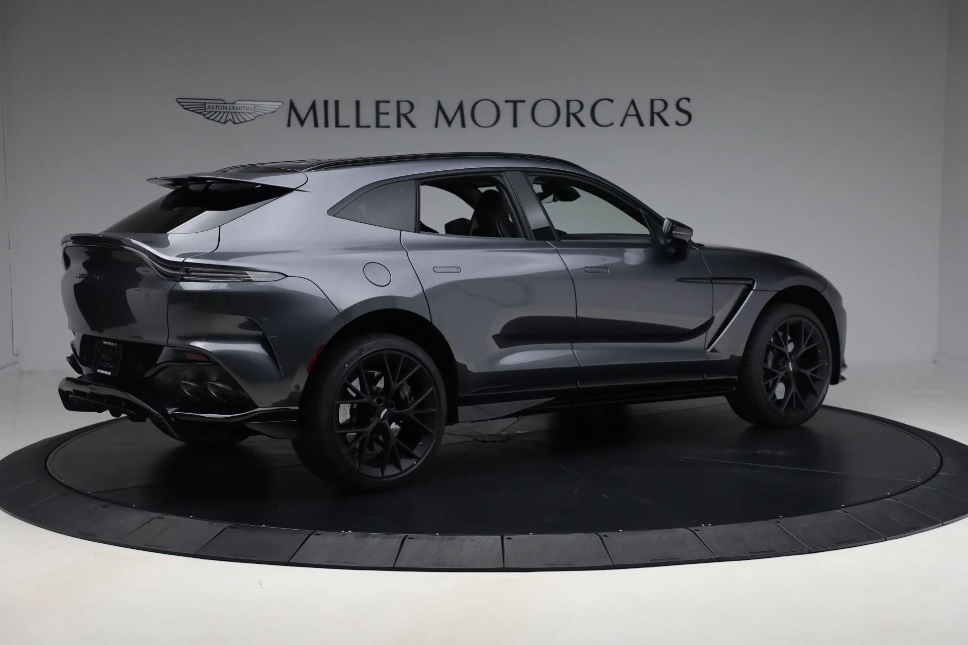 mph007_1877663811_New_2025_Aston_Martin_DBX_707_ea45482796