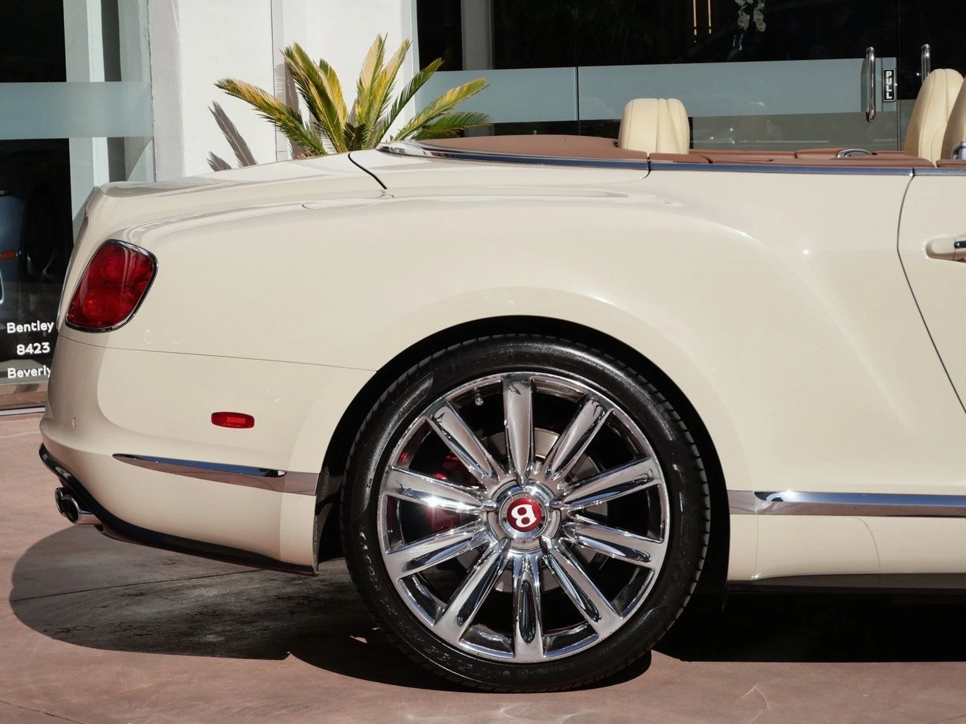 mph007_1887981980_585e80bec558b2897707e014cdd976ecx_ae9af8a353