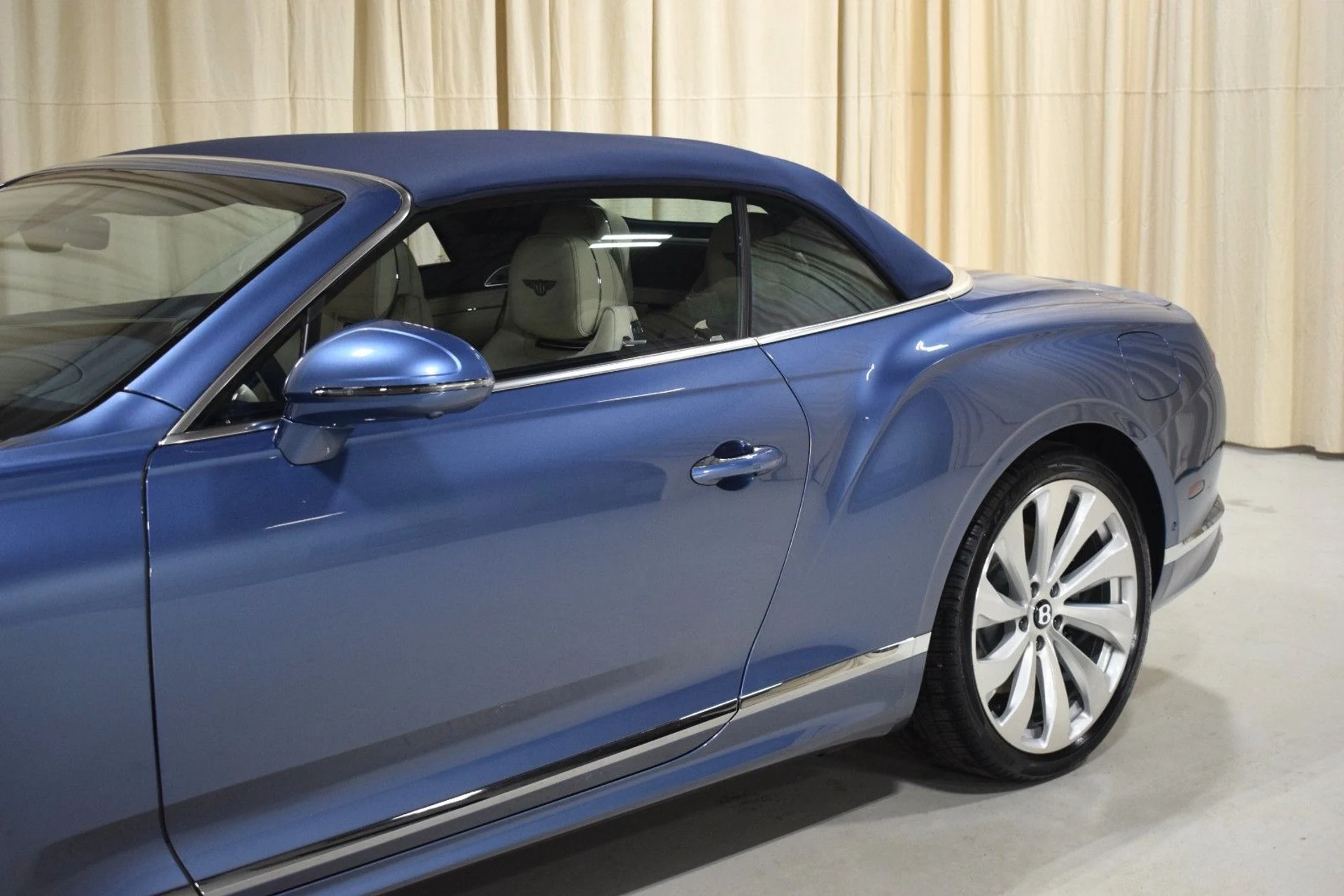 mph007_1888330826_7d5723eb3d7cafaa2e82bedad595c700x_7ac1eff4a2