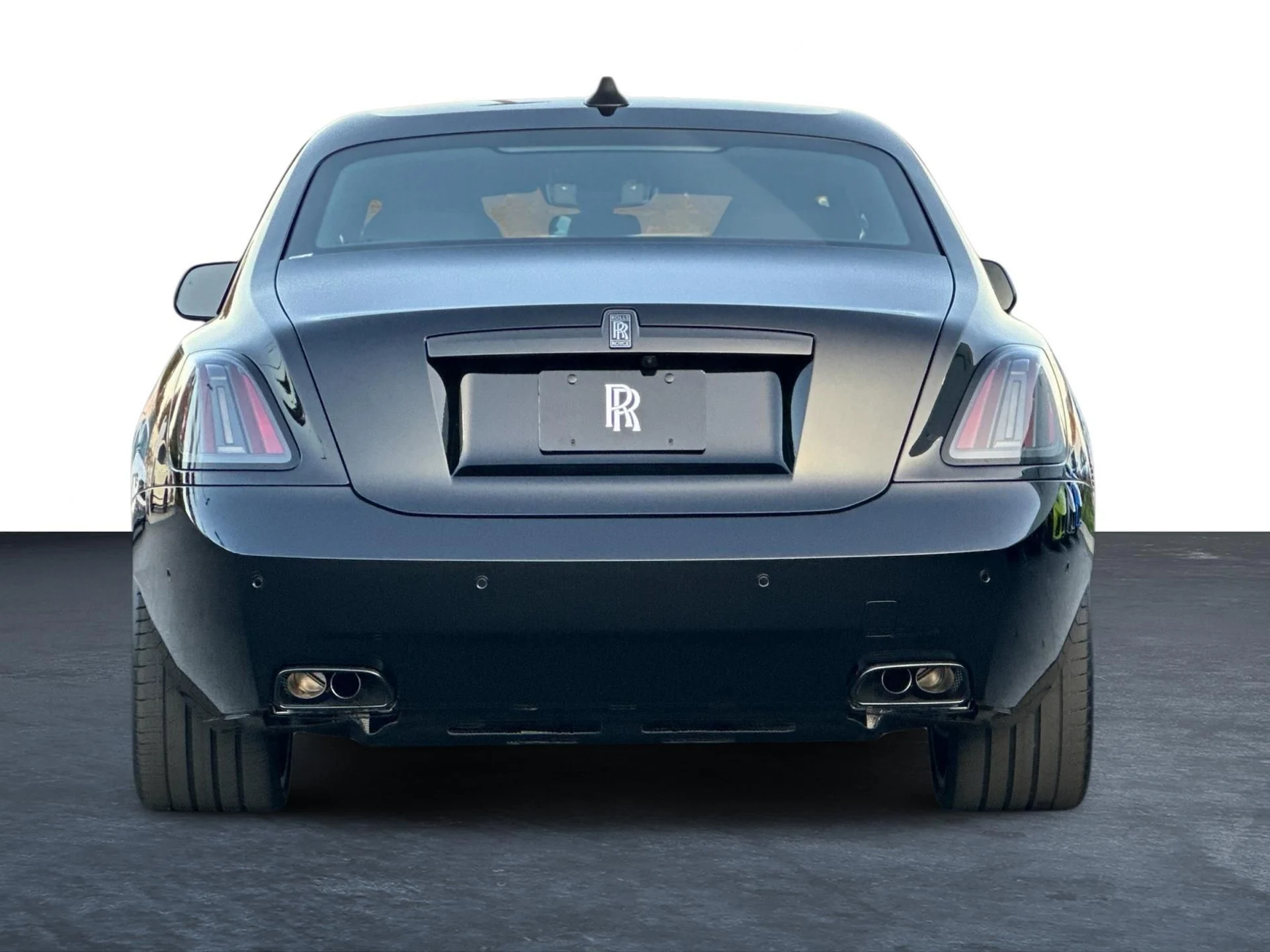 mph007_1892667730_New_2026_Rolls_Royce_Black_Badge_Ghost_1765033529_b1b53a54fd