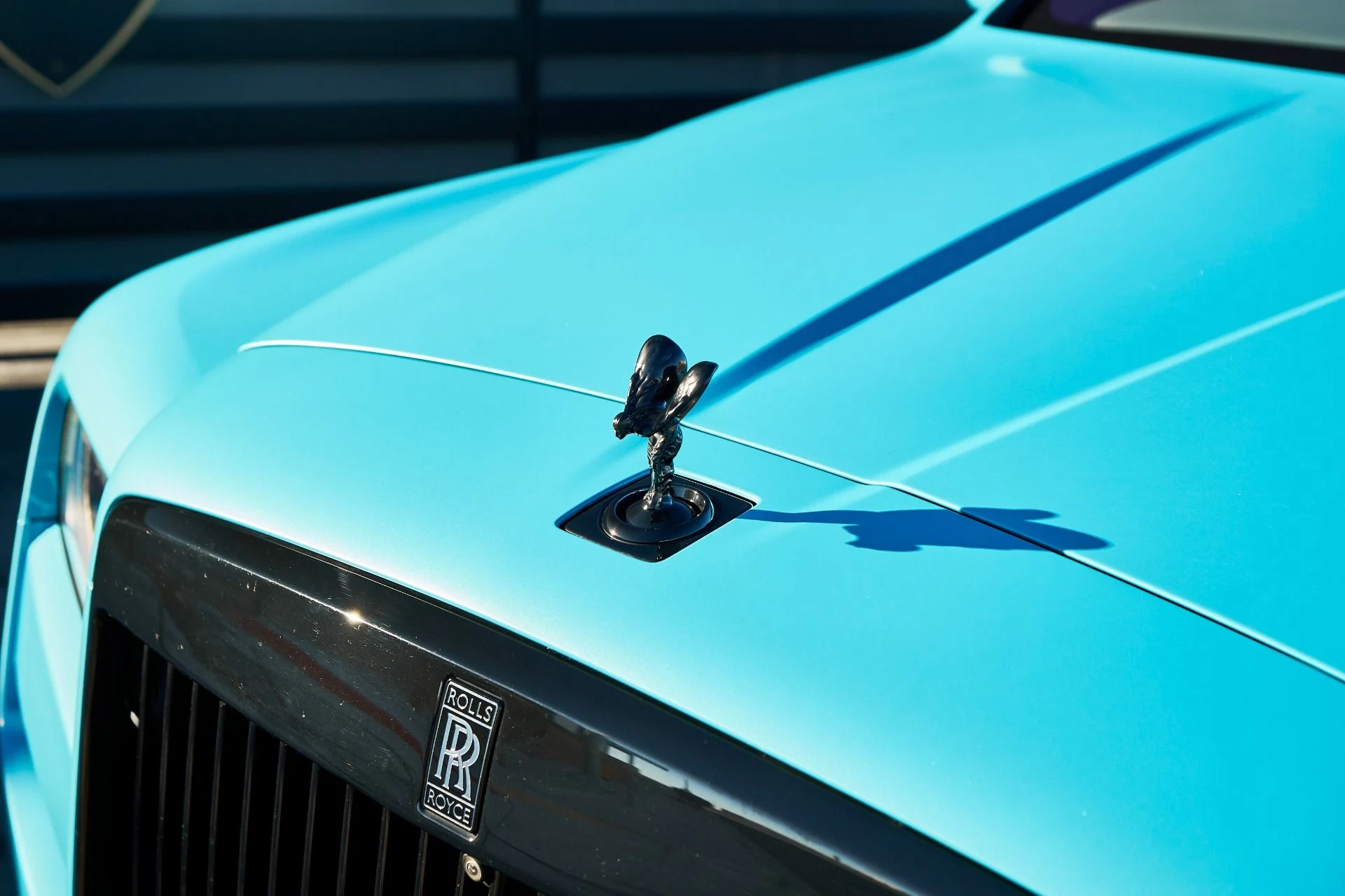 mph007_19142343_Used_2022_Rolls_Royce_Cullinan_Black_Badge_1765410977_b5712a7370