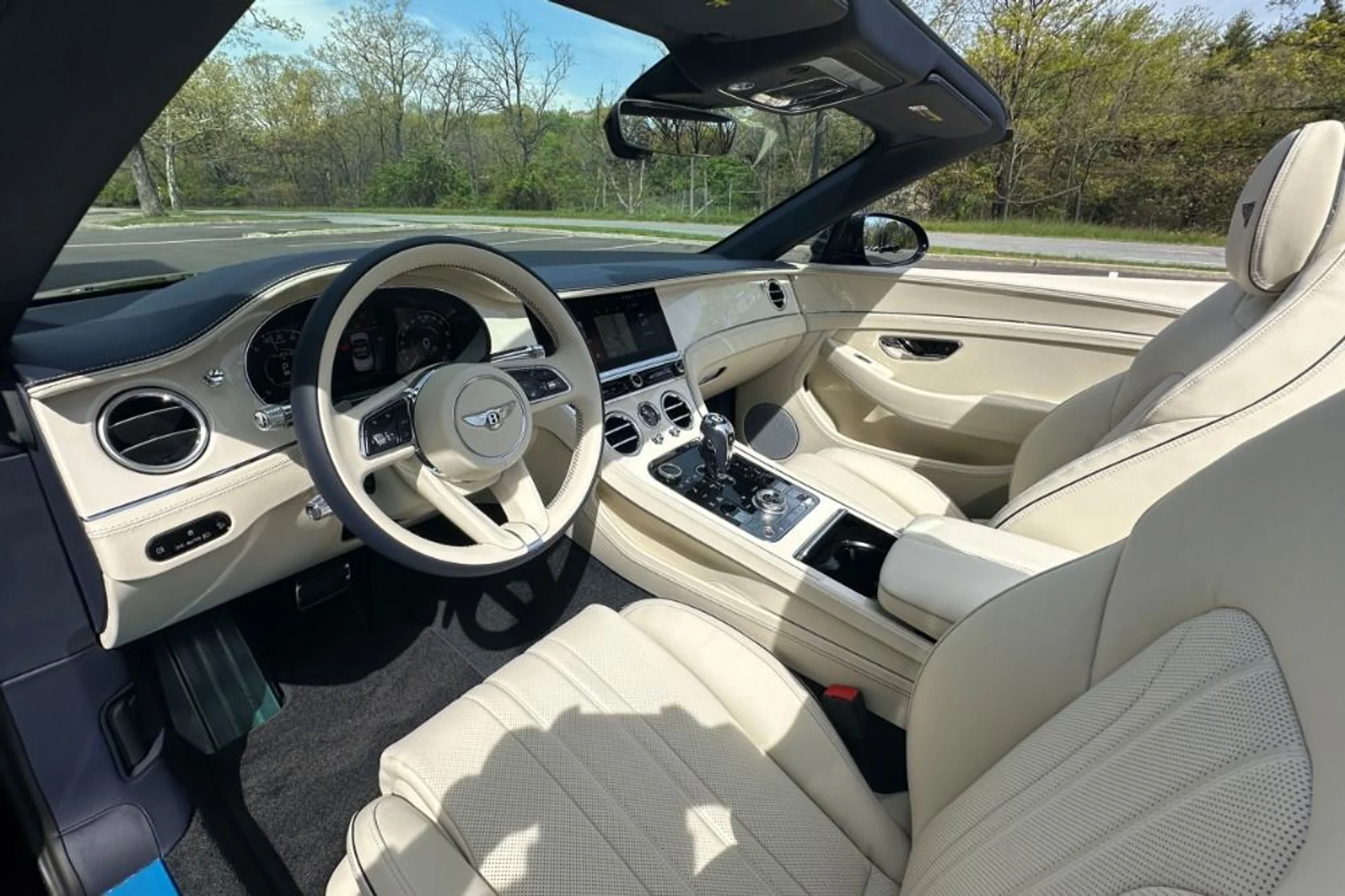 mph007_1917335547_New_2026_Bentley_Continental_GT_1777900632_5aa63d6c3a