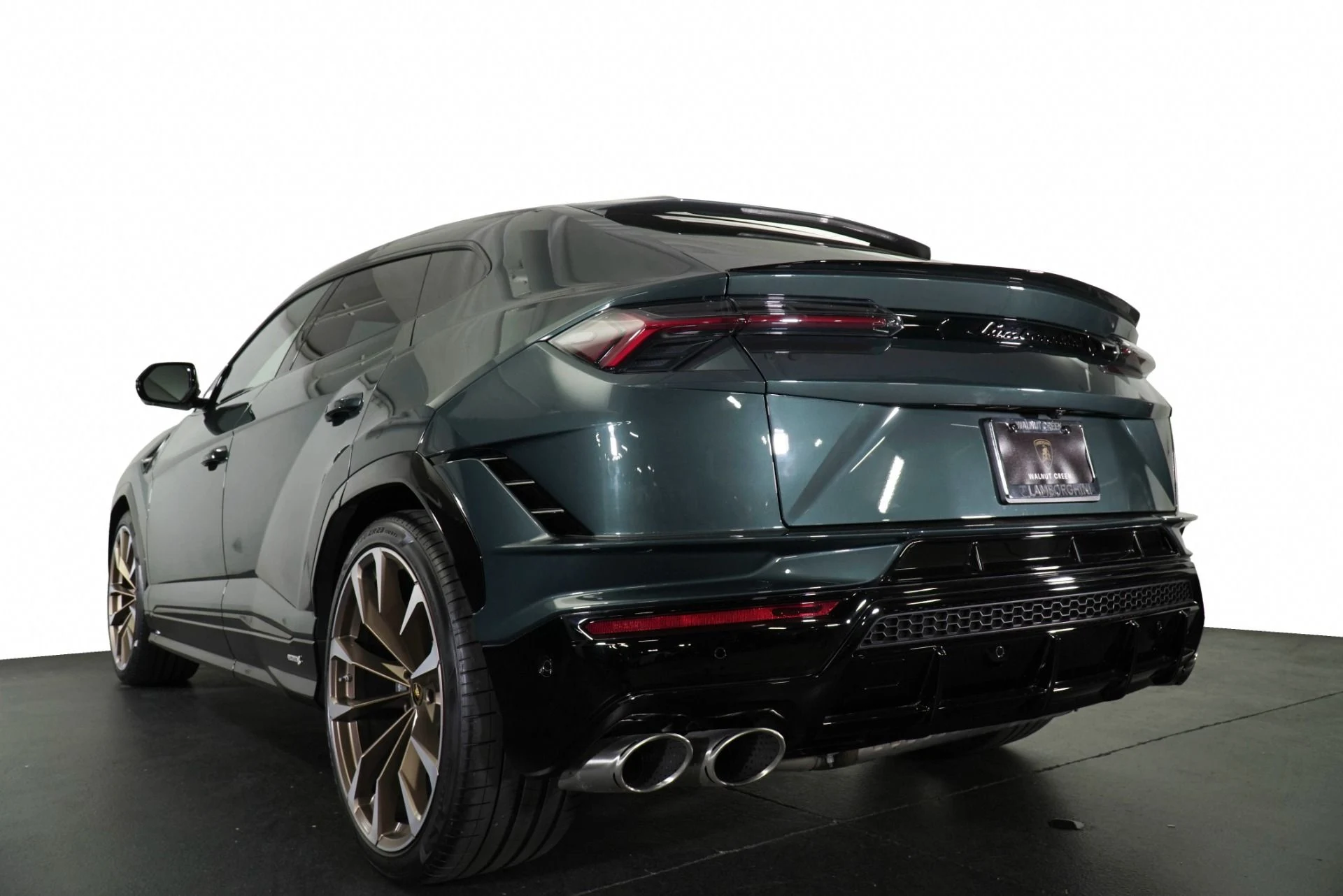 mph007_1921654880_Used_2023_Lamborghini_Urus_S_1774471795_6d7b1e1508