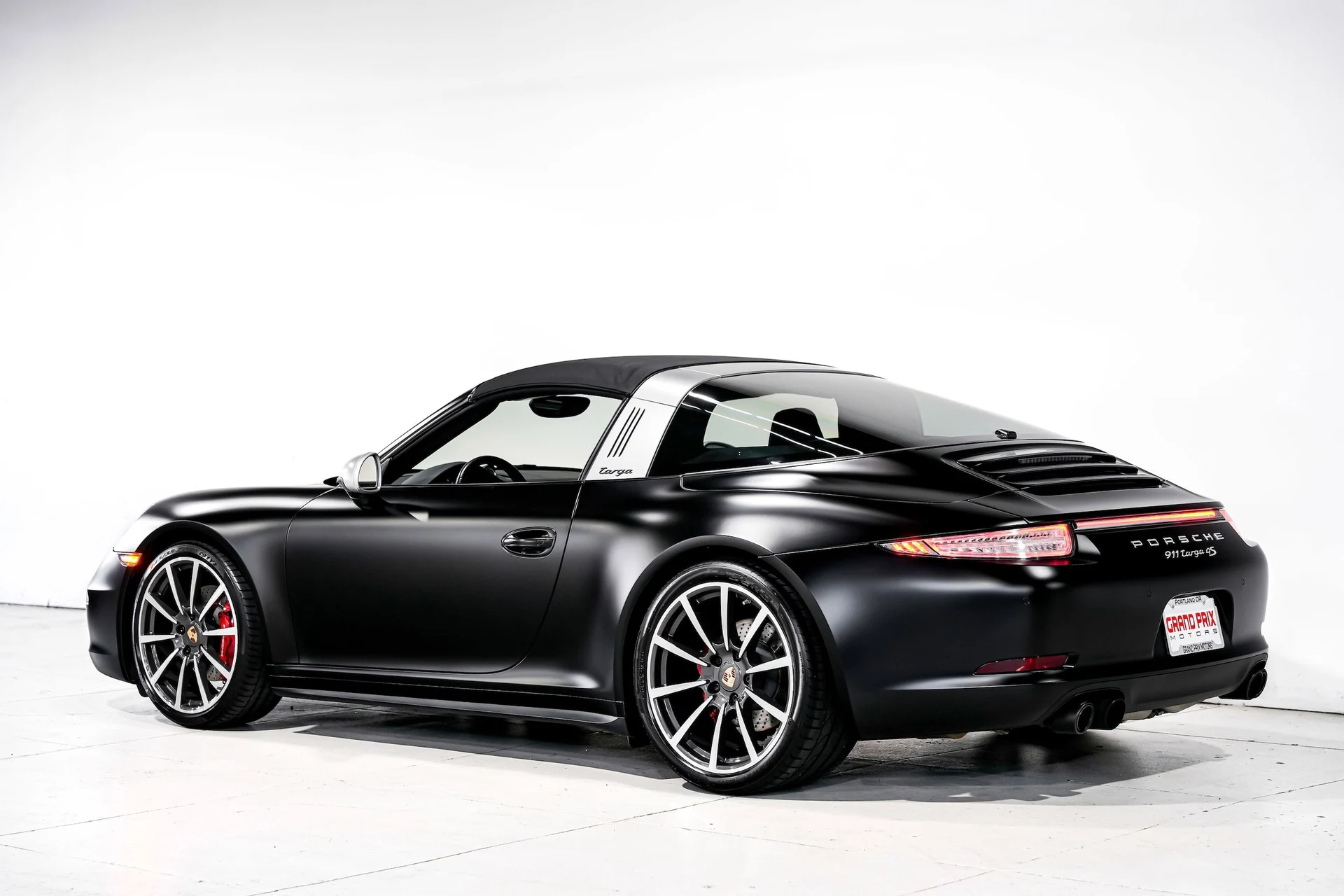 mph007_1924007118_12b49ab74f7815d0c94b0fbc52528aebx_facc54e98e