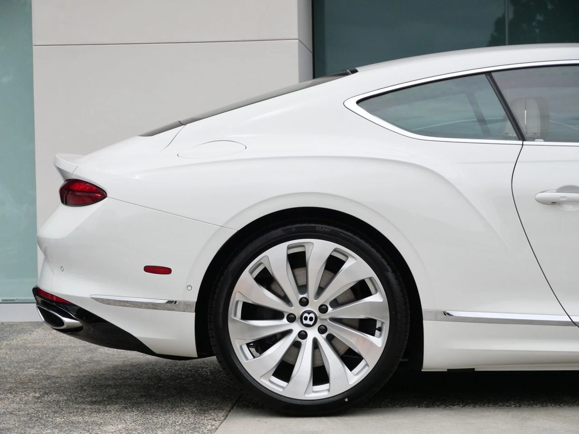 mph007_1928214417_b8a24a7575deddcaa30a86f20cb2ee55x_38768278b3