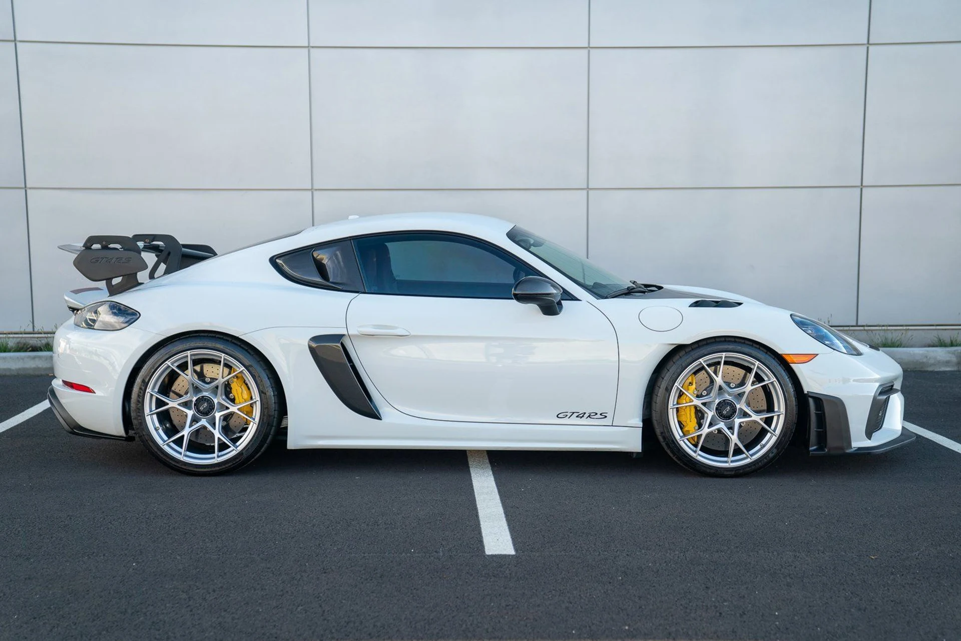 mph007_193392572_98989c96139b41407ddef02f04bc6780x_9439083dfc