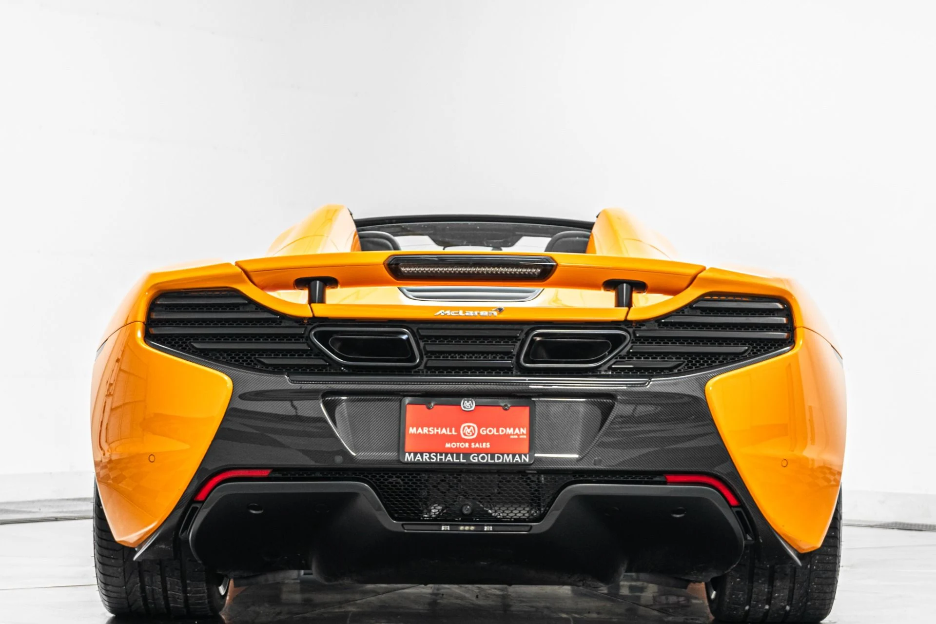 mph007_1937082785_Used_2015_Mc_Laren_650_S_Spider_Interior_and_Exterior_Carbon_Packs_Suspension_Lifter_1778269559_1c645d155b