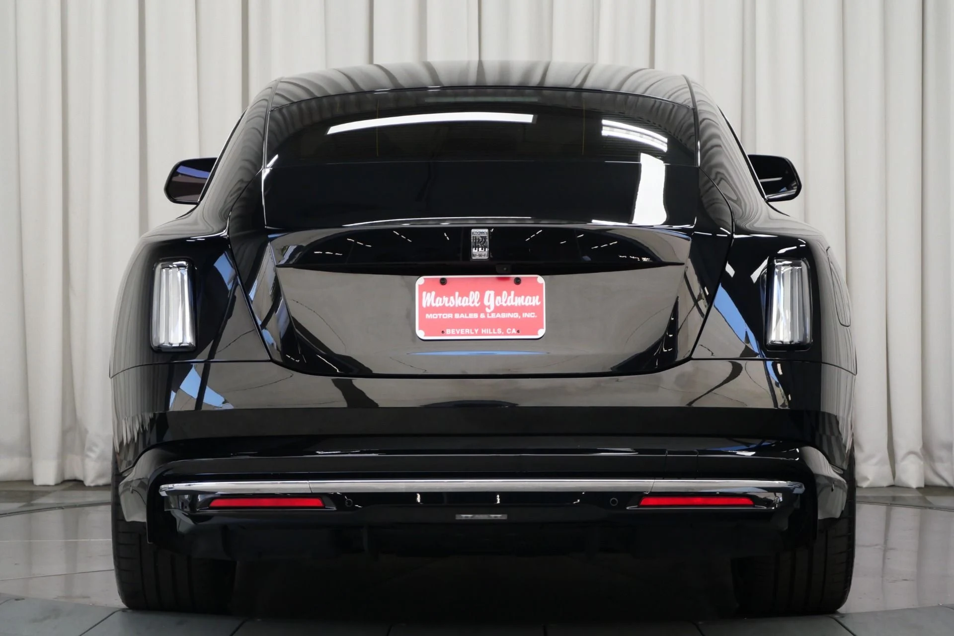 mph007_1942137477_Used_2025_Rolls_Royce_Spectre_1753114498_d977e917b6