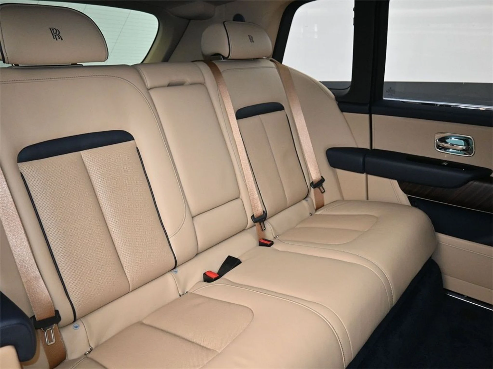 mph007_1942282951_637bee04580e0ddc0f132e5ee3c4e410x_d53100ff36