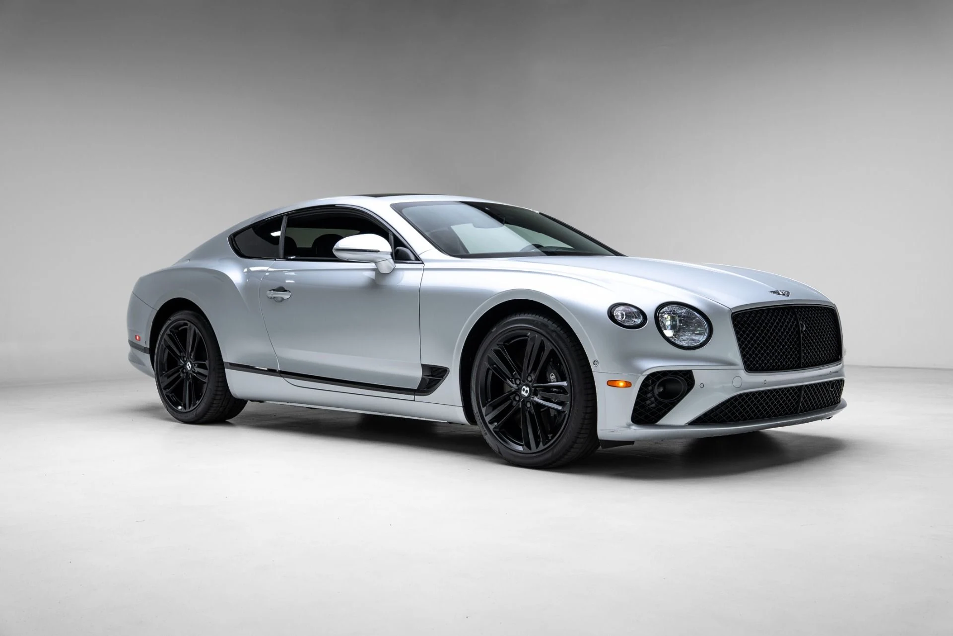 mph007_1950658757_Used_2023_Bentley_Continental_GT_V8_1775153286_8a0034ea71