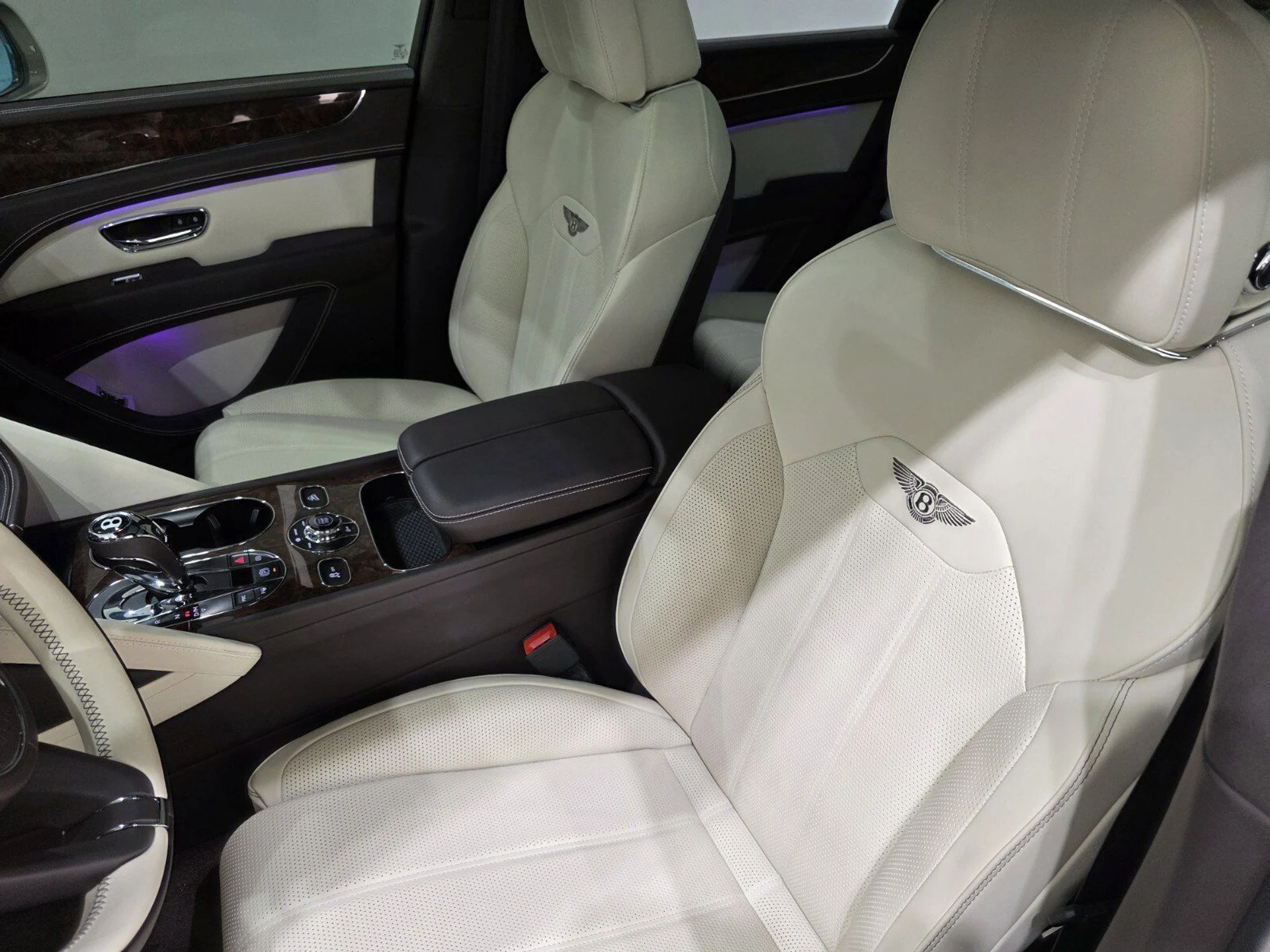 mph007_1951009741_4c4302a2e215f7aee15026947953f602_610559af94