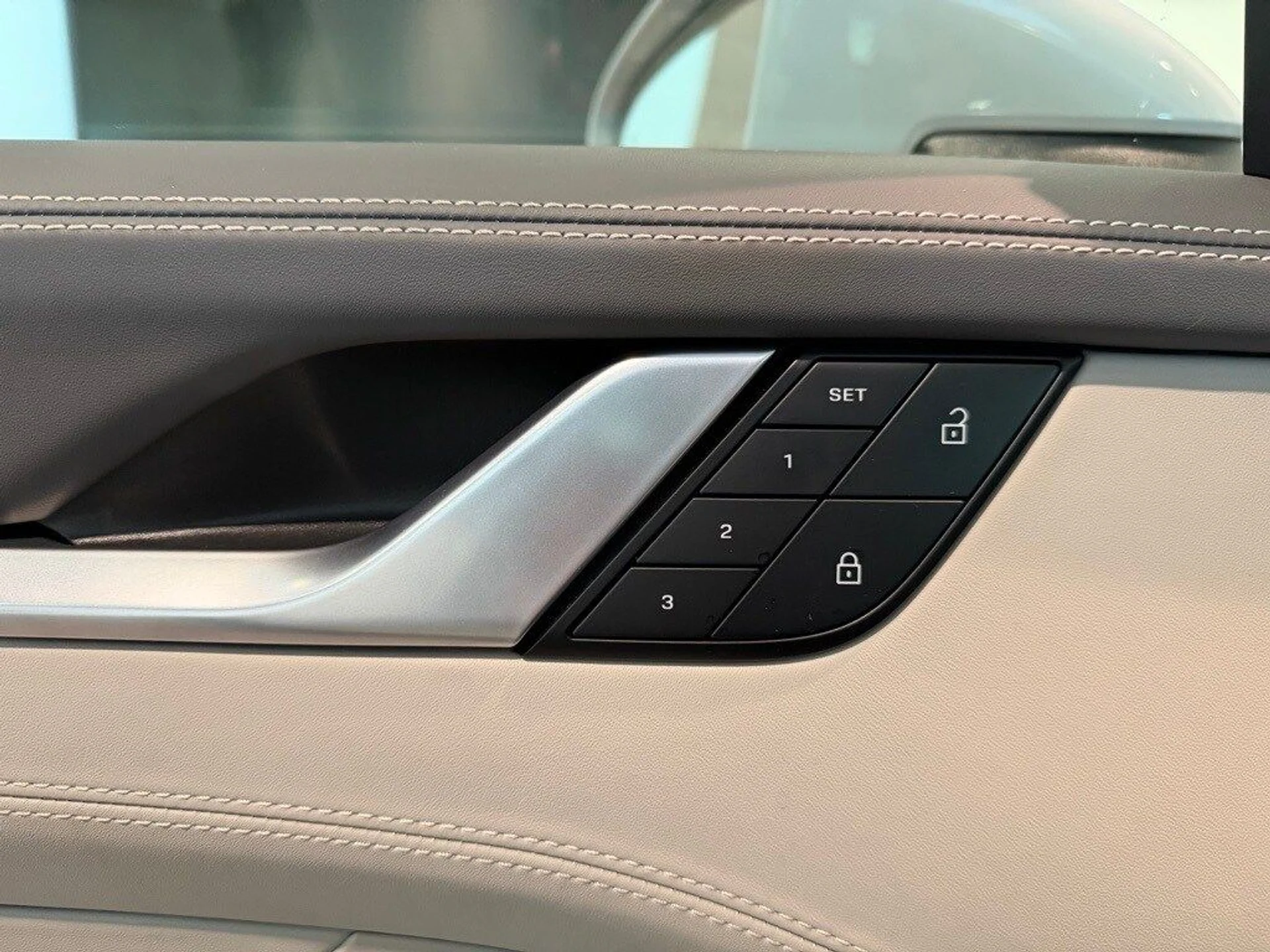 mph007_1955355135_6559a1fccb7dc133a491513c3f975ccax_24d5e7e616