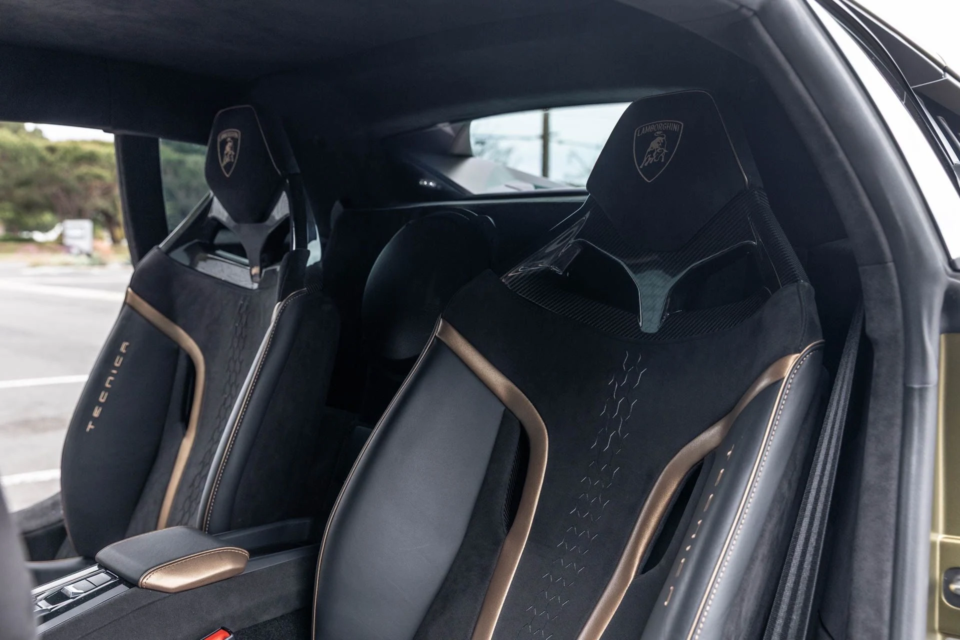 mph007_1979632003_Used_2023_Lamborghini_Huracan_Tecnica_1748375504_6116379038