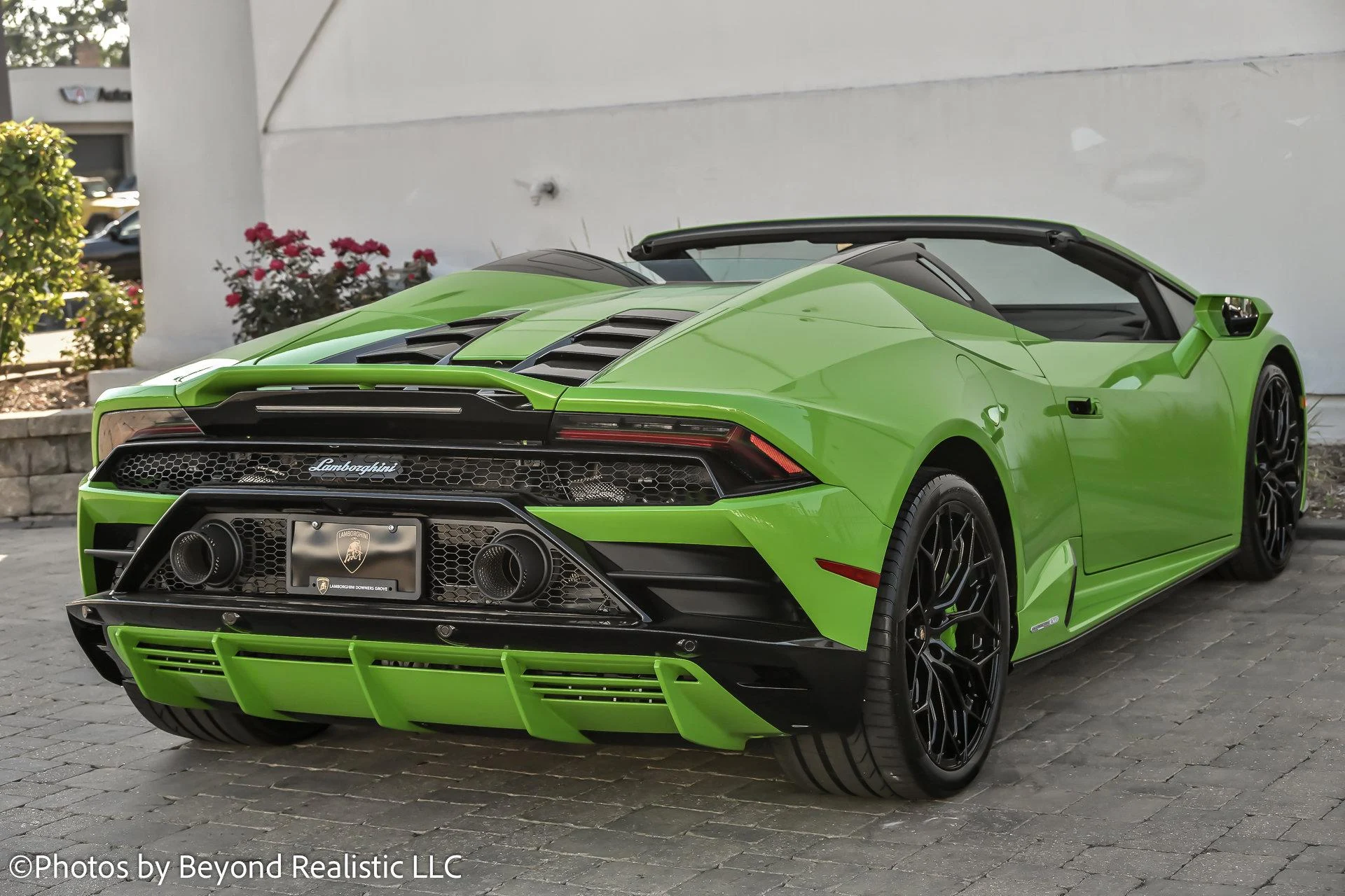 mph007_1988360731_Used_2024_Lamborghini_Huracan_EVO_Spyder_1759824943_98092b4b3f