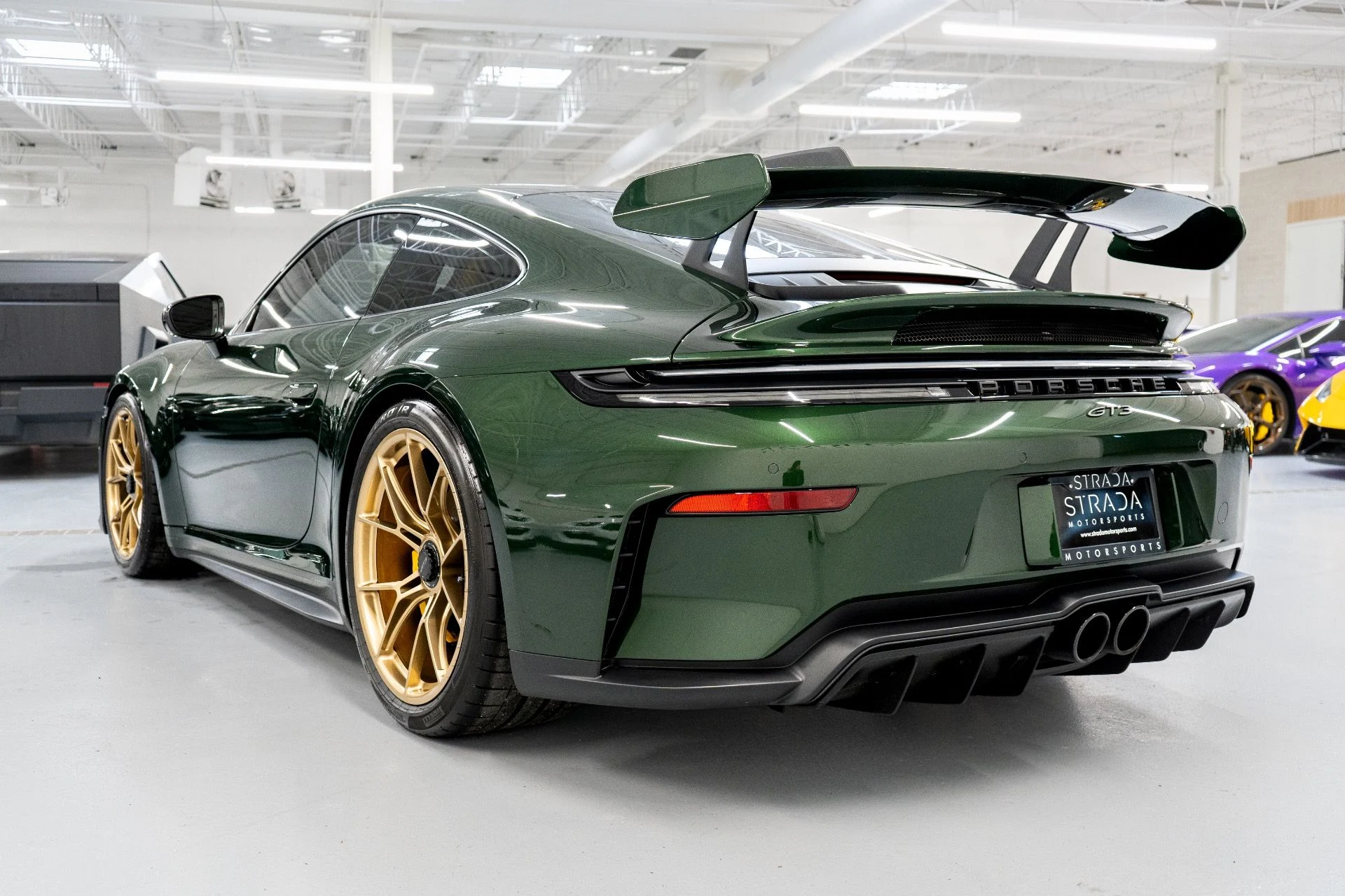 mph007_1996618428_Used_2026_Porsche_911_GT_3_1766611800_755b169f06