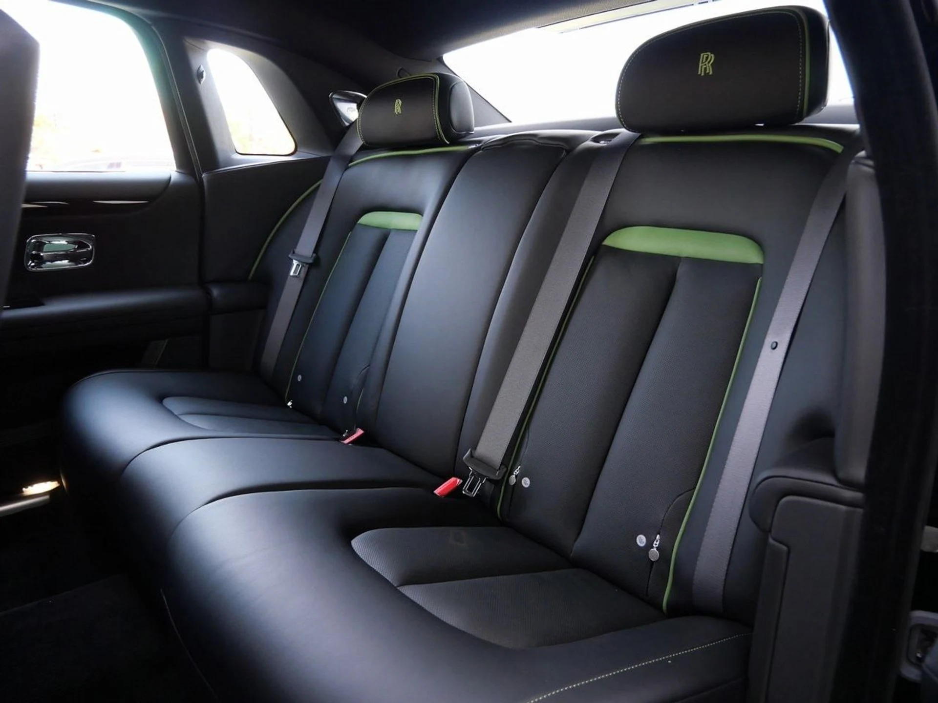 mph007_1998364227_29c4ece4a9ac72df856ce0284e2cc4ccx_086a5a58ae