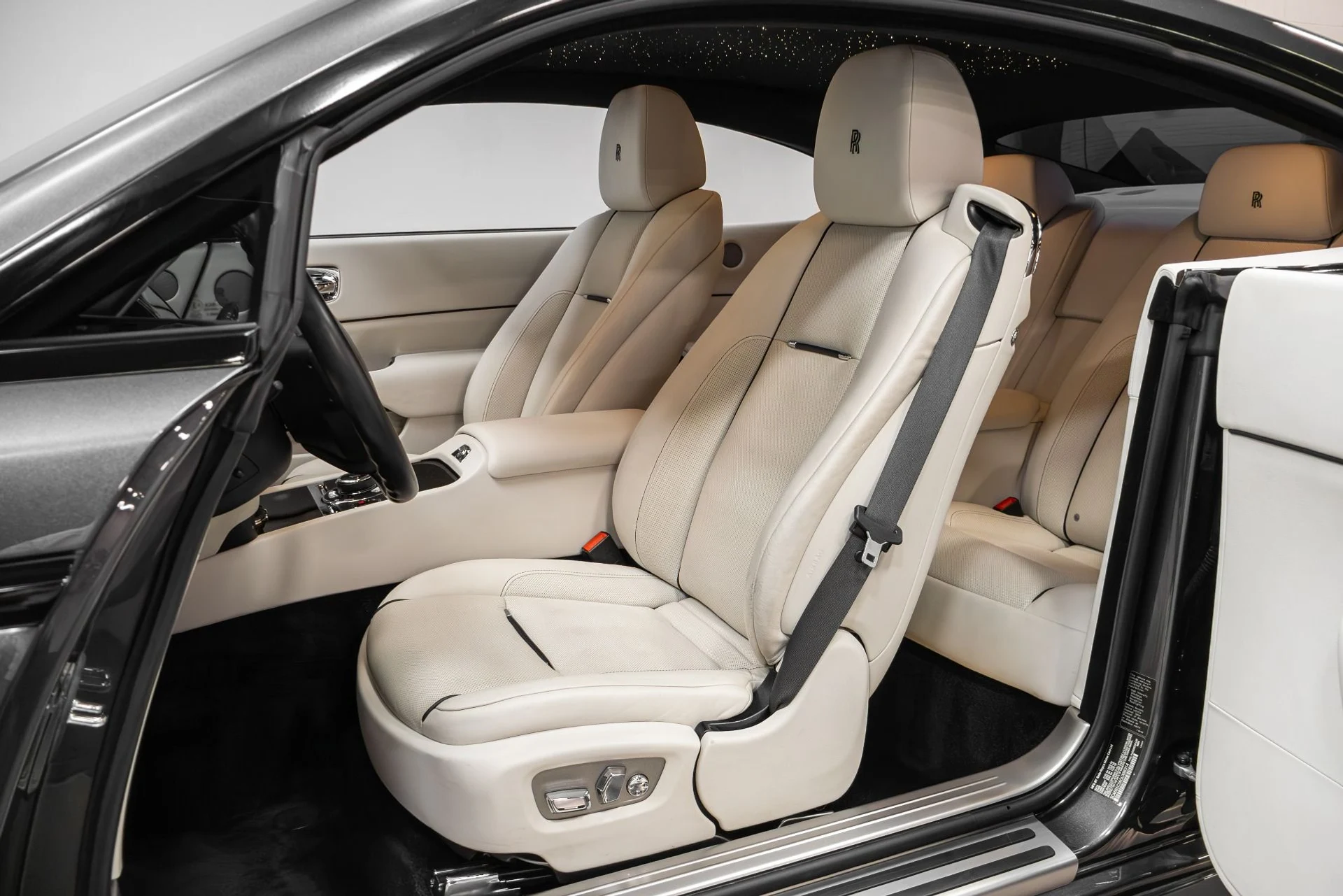 mph007_1998673513_Used_2016_Rolls_Royce_Wraith_1765322495_745a1341d6