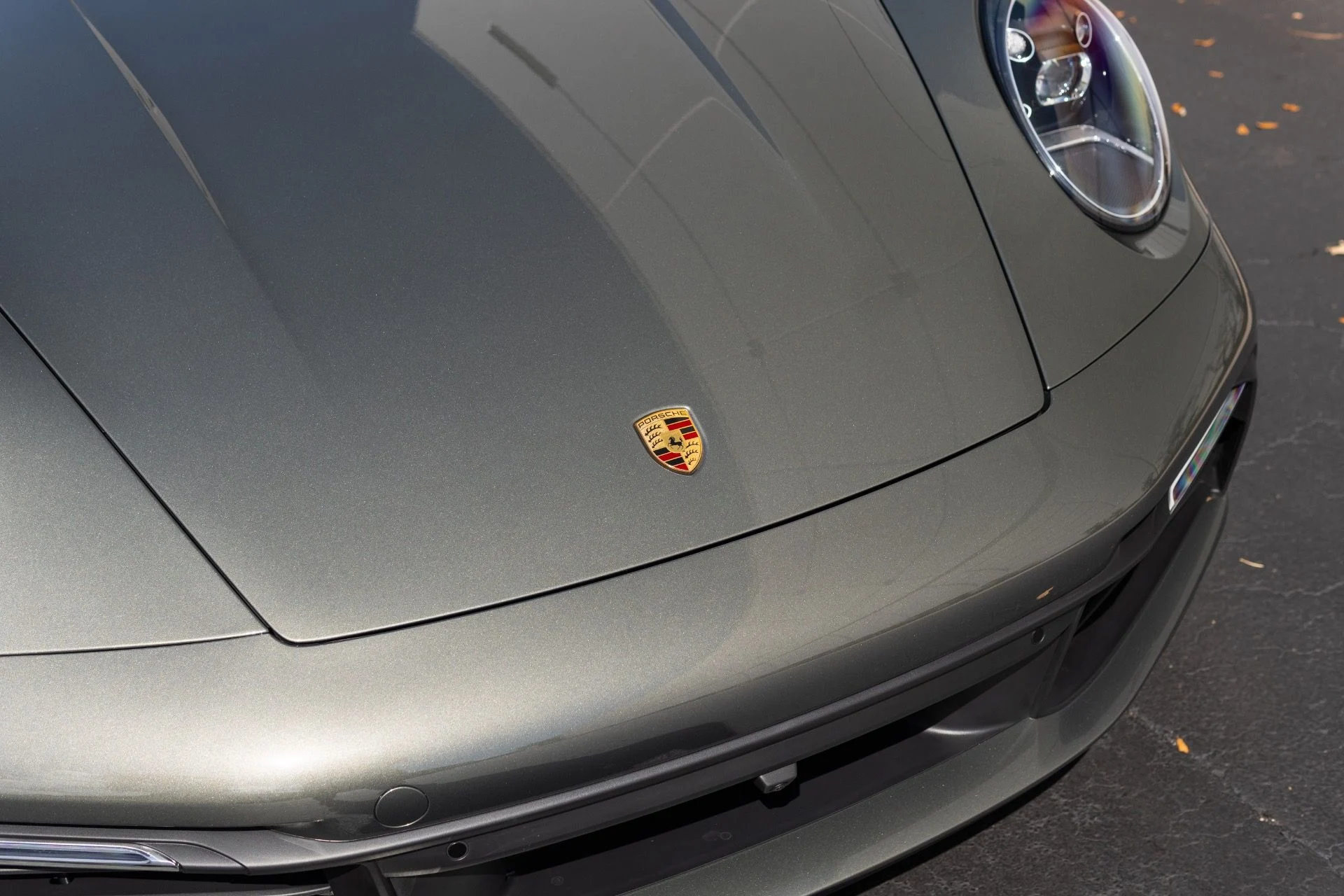 mph007_2000080163_Used_2024_Porsche_911_Carrera_1772817798_66b4ab92b4