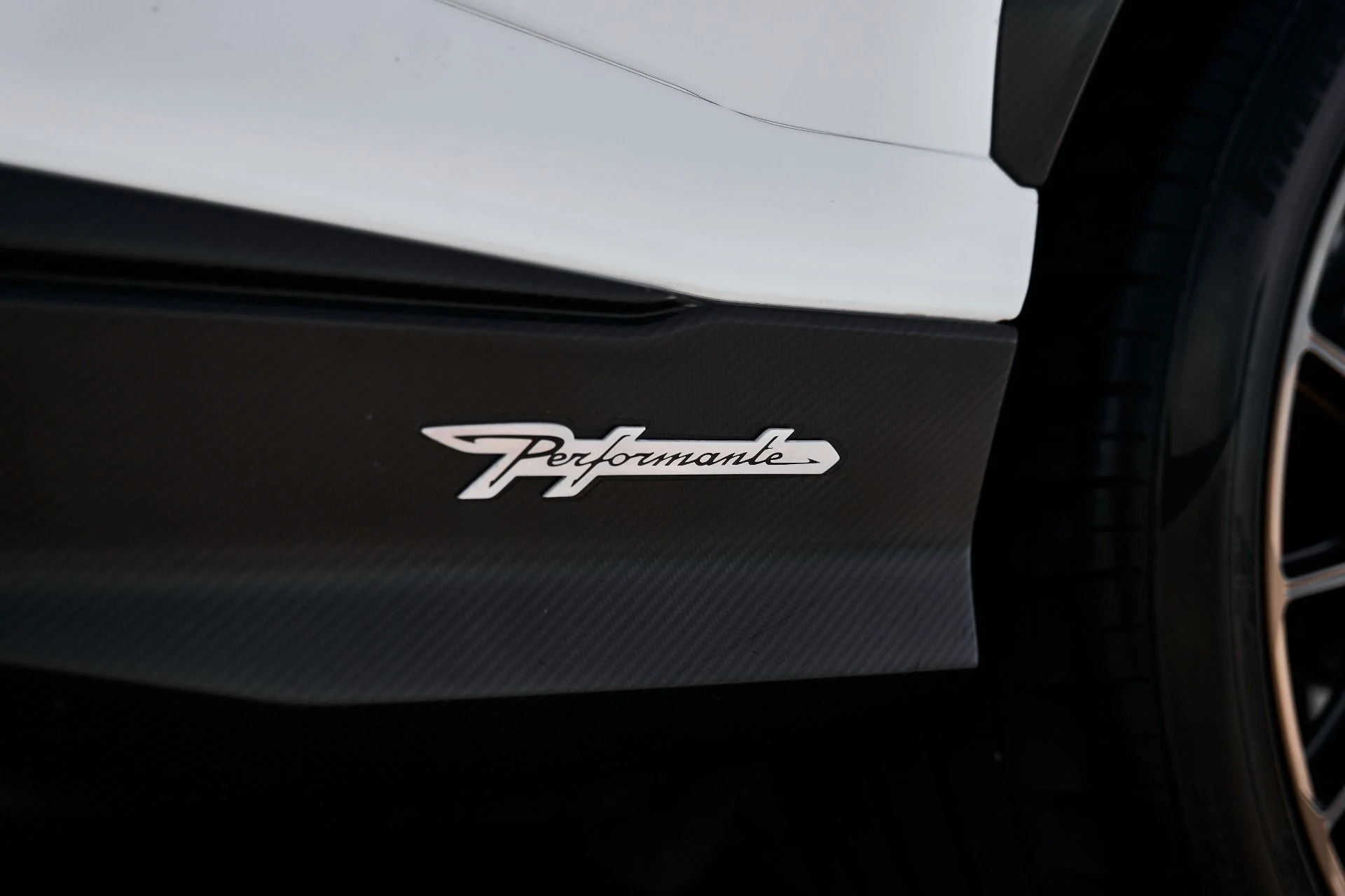 mph007_2003072796_Used_2023_Lamborghini_Urus_Performante_1790207549_1d5acfe8f8