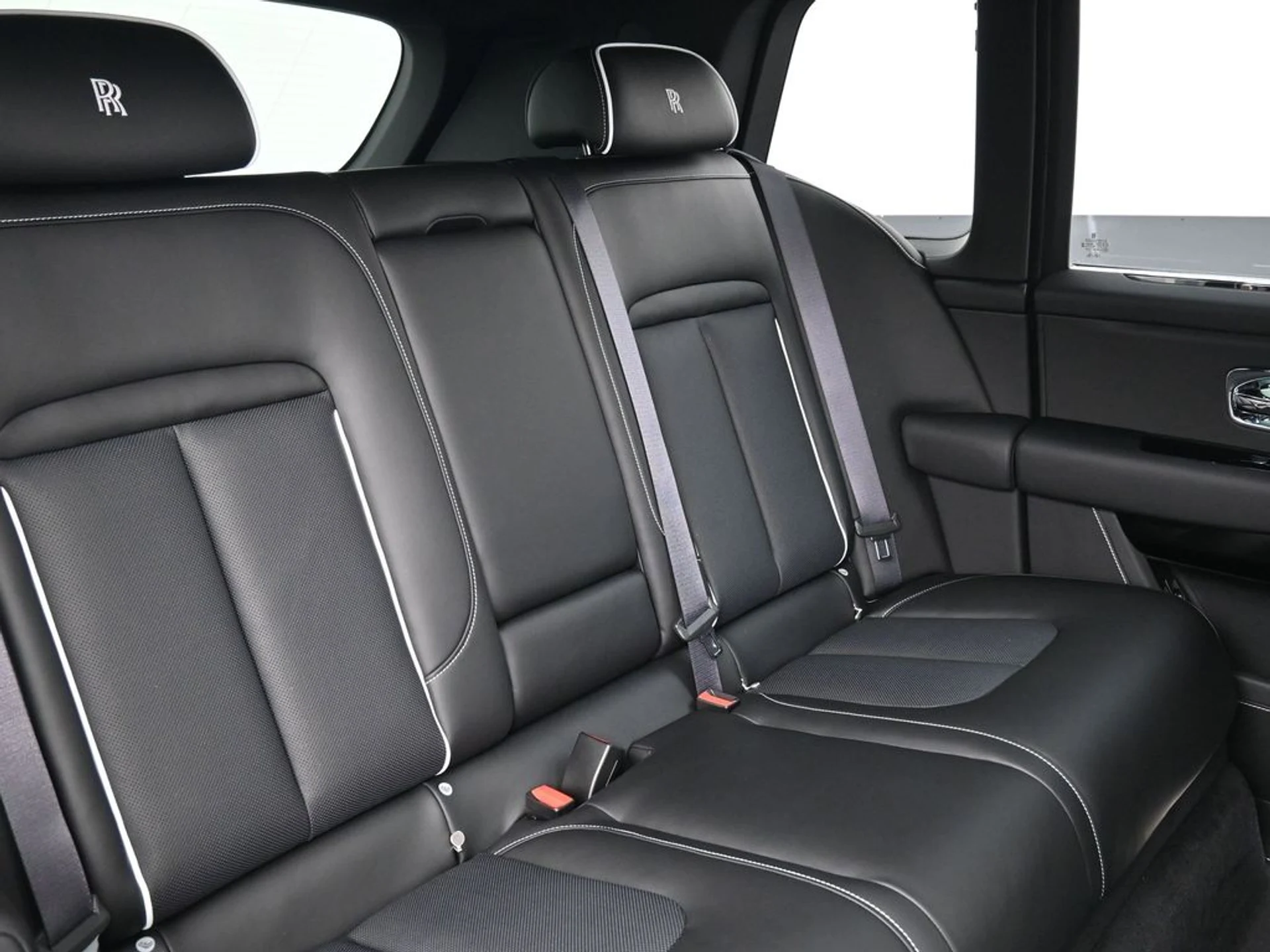 mph007_2012411239_2c7ae3bd0434eae1aaa41c51c71e1e02x_5823a875f1