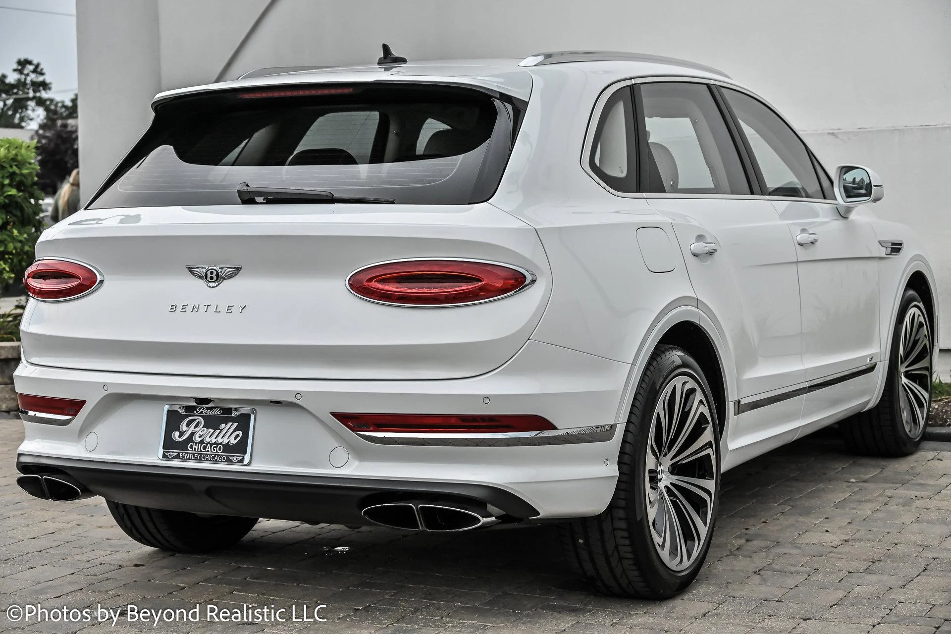 mph007_2012581002_Used_2022_Bentley_Bentayga_V8_Mulliner_Driving_Specification_1755763421_c7c530f09c