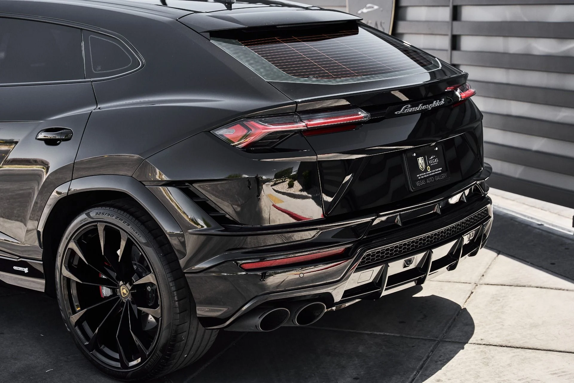 mph007_2019080074_Used_2023_Lamborghini_Urus_S_1781228769_4b7c6c8b9b