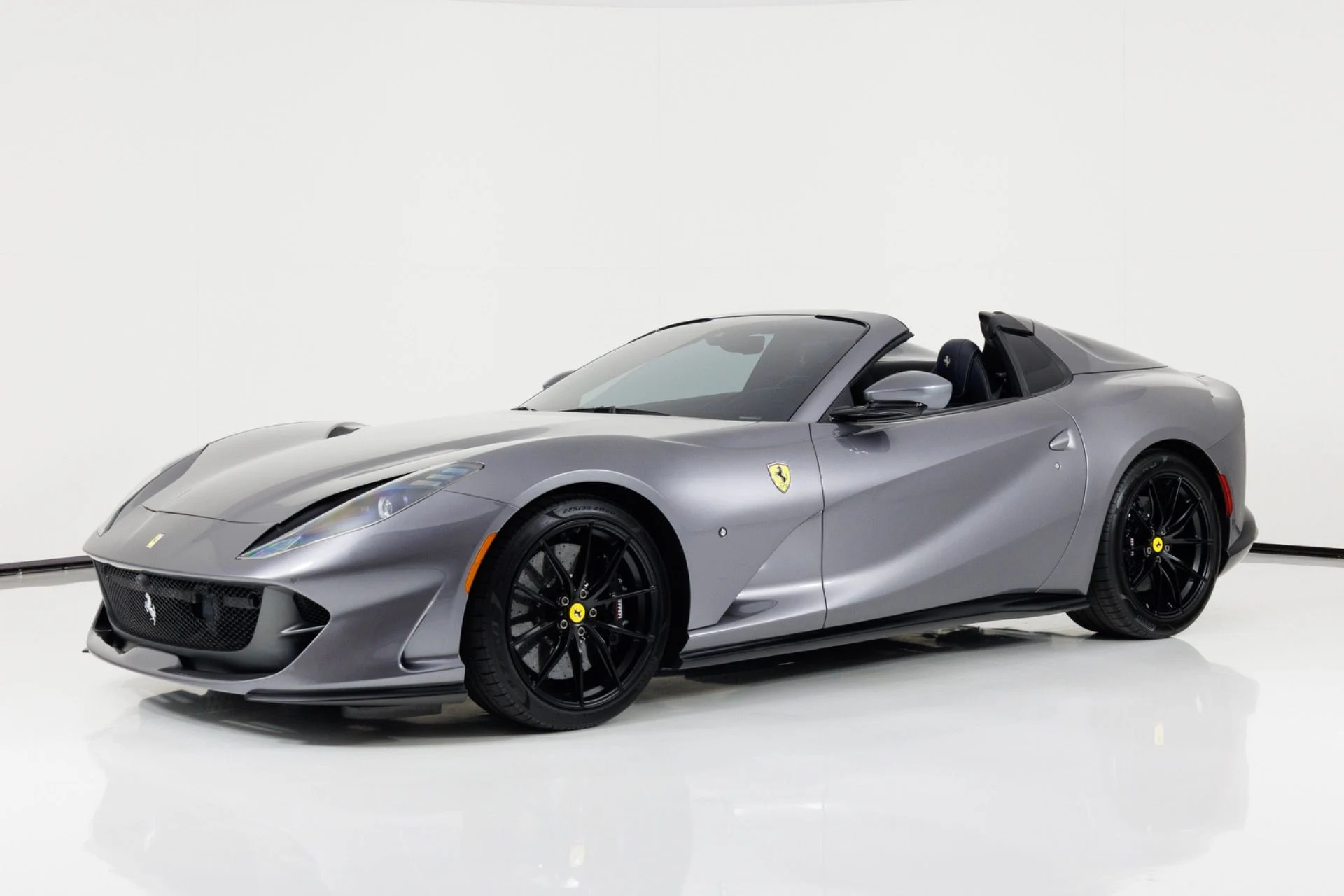 mph007_2019512215_Used_2021_Ferrari_812_GTS_1778536427_f5f8798fad