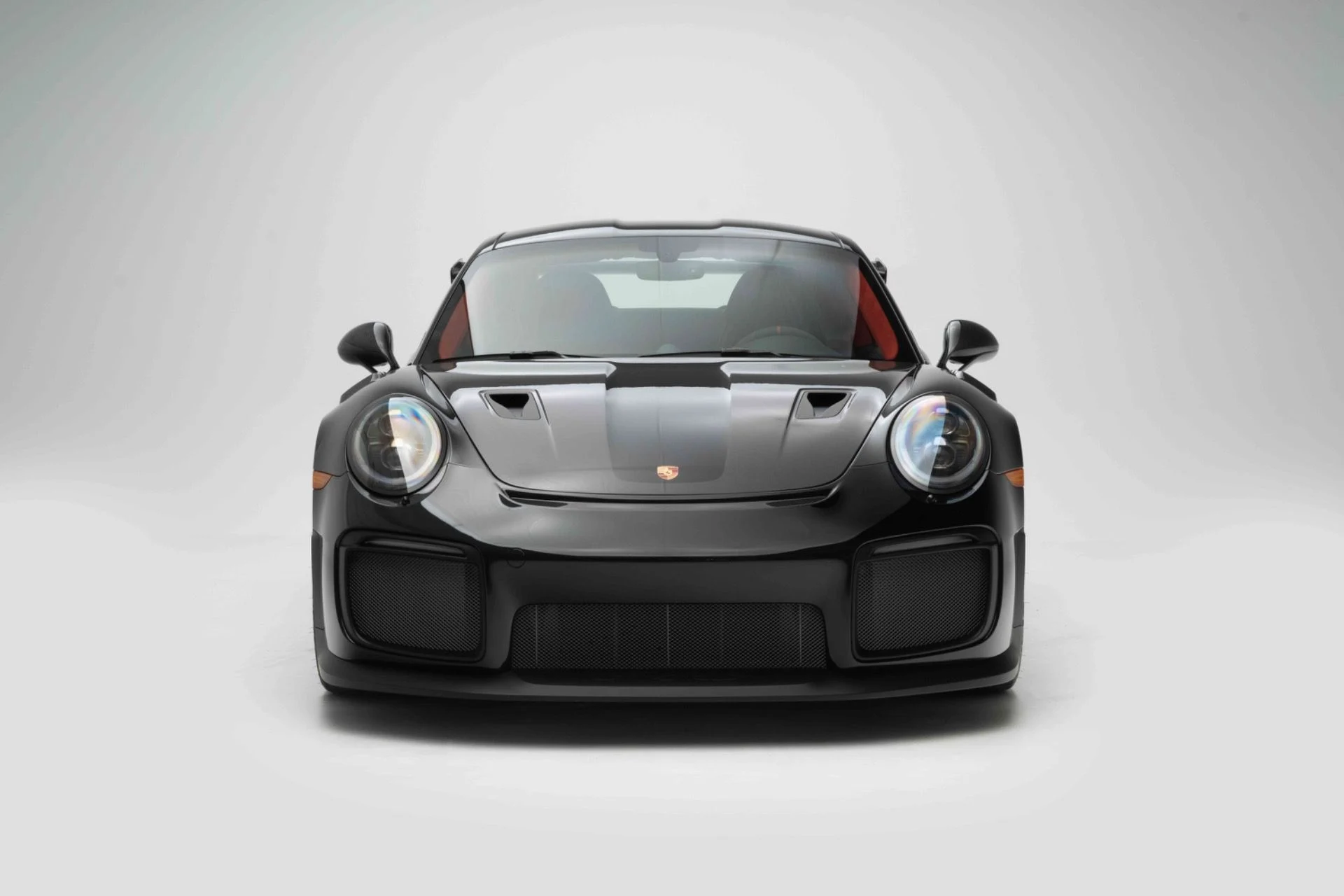 mph007_2024954341_Used_2018_Porsche_911_GT_2_RS_1774025651_6a9a078f3a