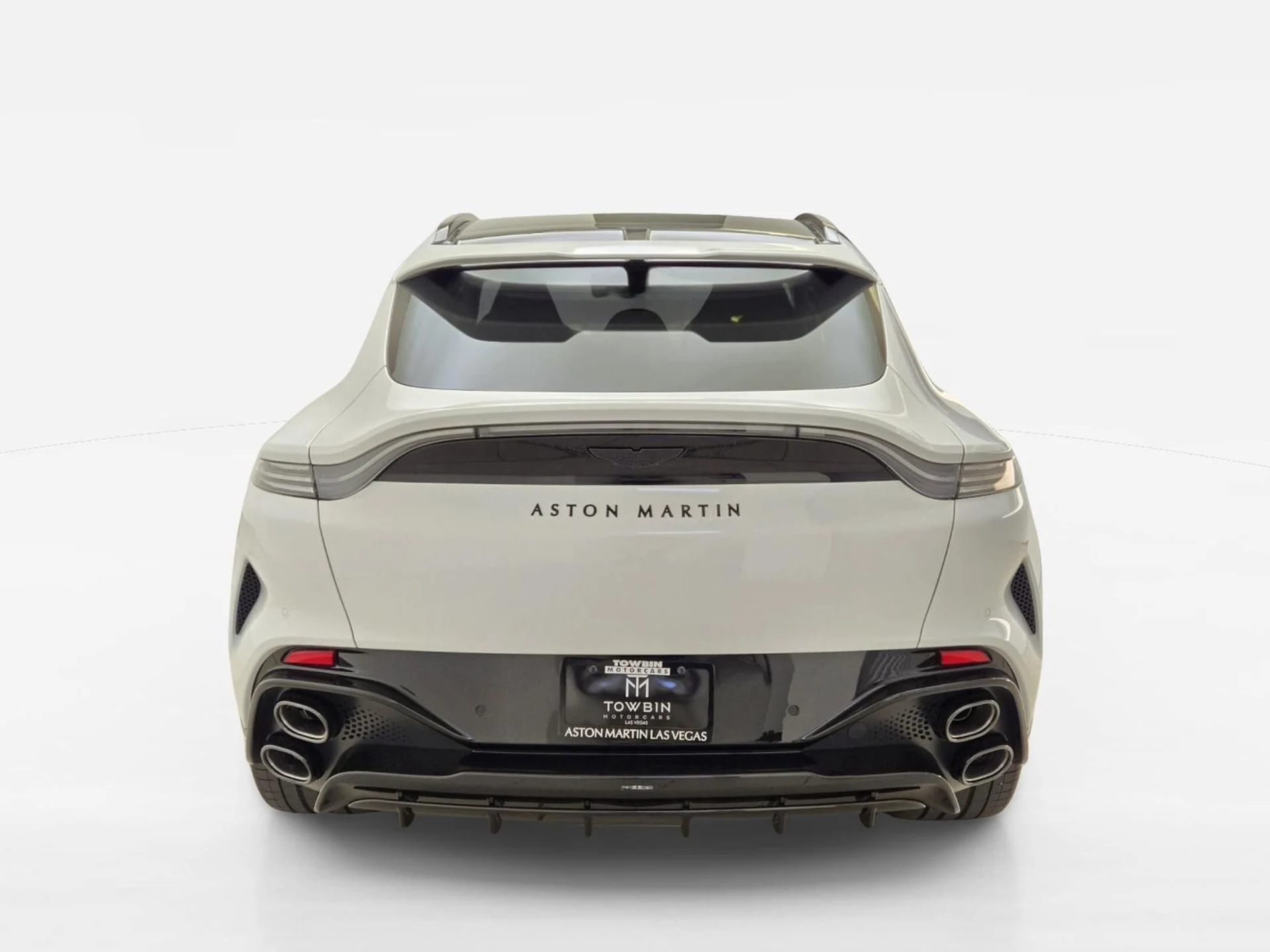 mph007_202738445_New_2026_Aston_Martin_DBX_S_1776835381_17d14e48c3