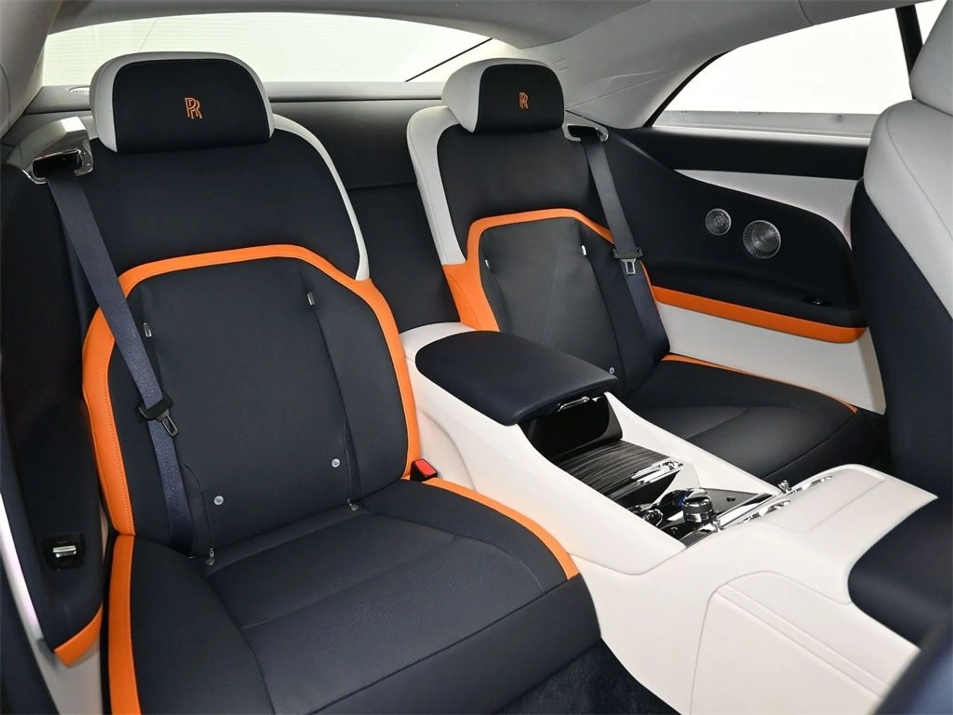 mph007_2028586884_aceb80579a5f4ea958c31919f7e7f137x_79183878b4