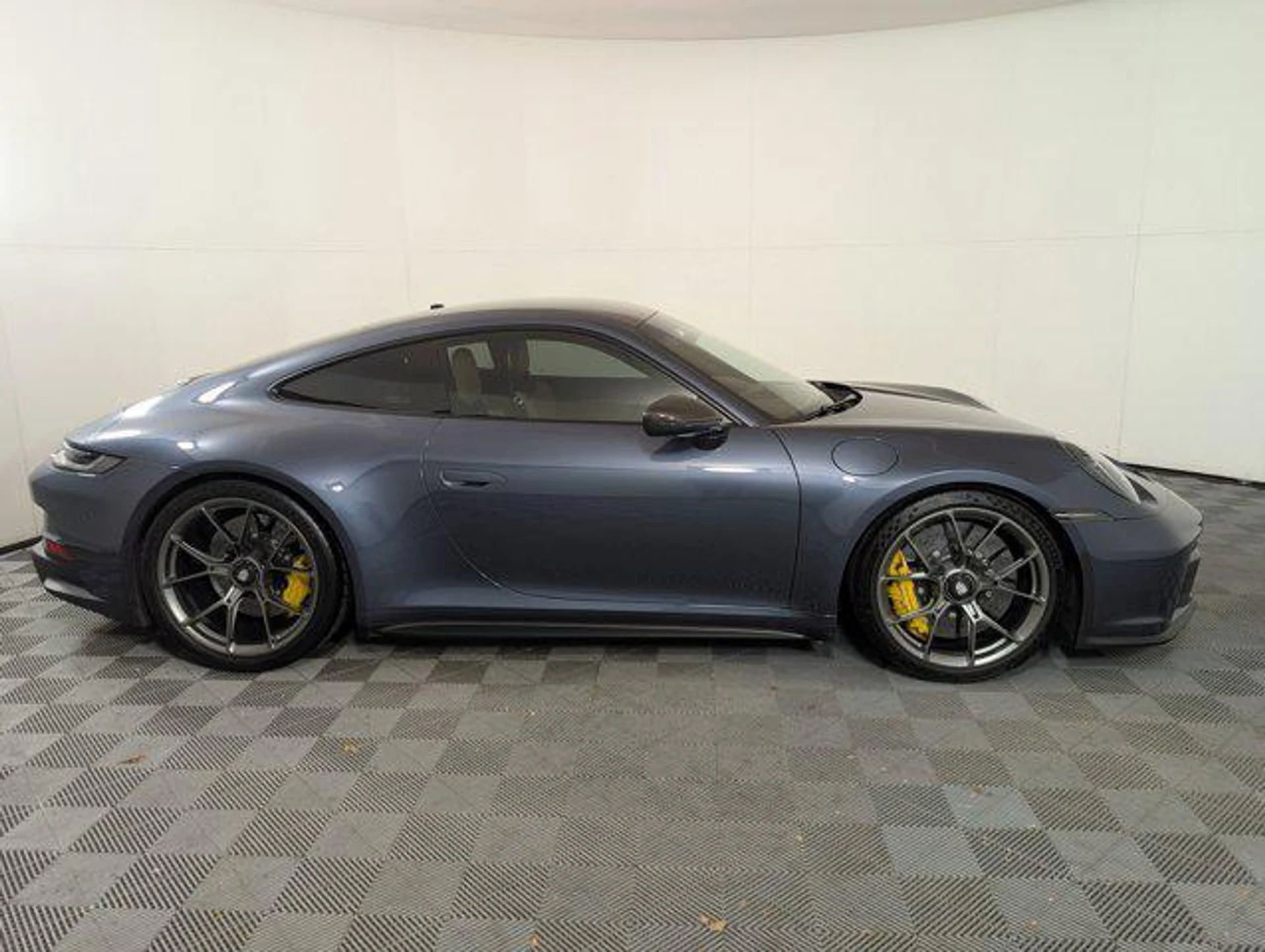 mph007_2031870503_s8_RV_5_Hti_Wvuk7i_Yu3zx_PP_42_xyg_0967635326