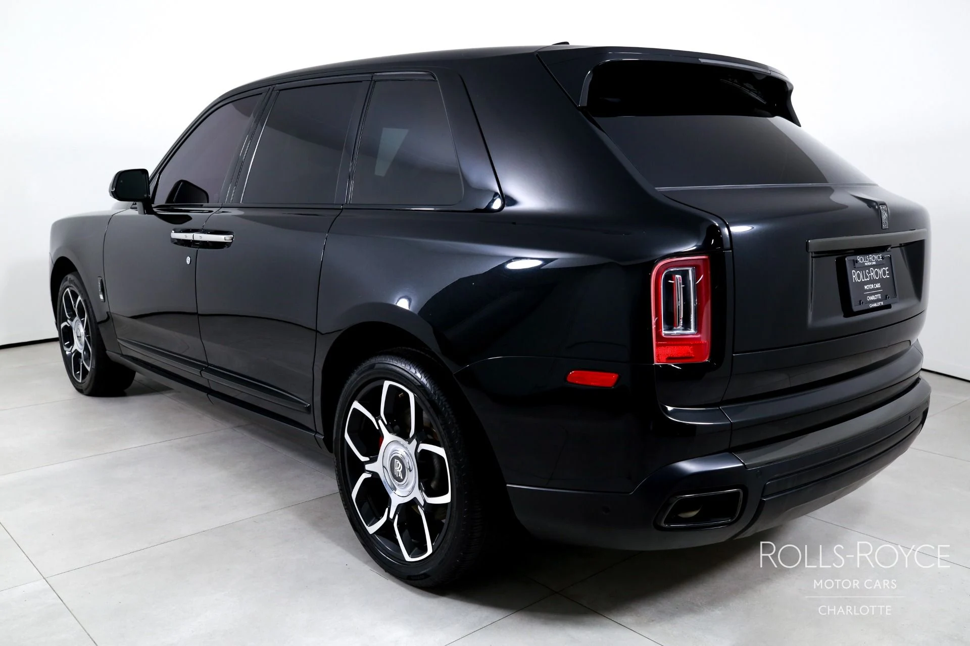 mph007_2039043310_Used_2020_Rolls_Royce_Black_Badge_Cullinan_1789143173_b4be765935