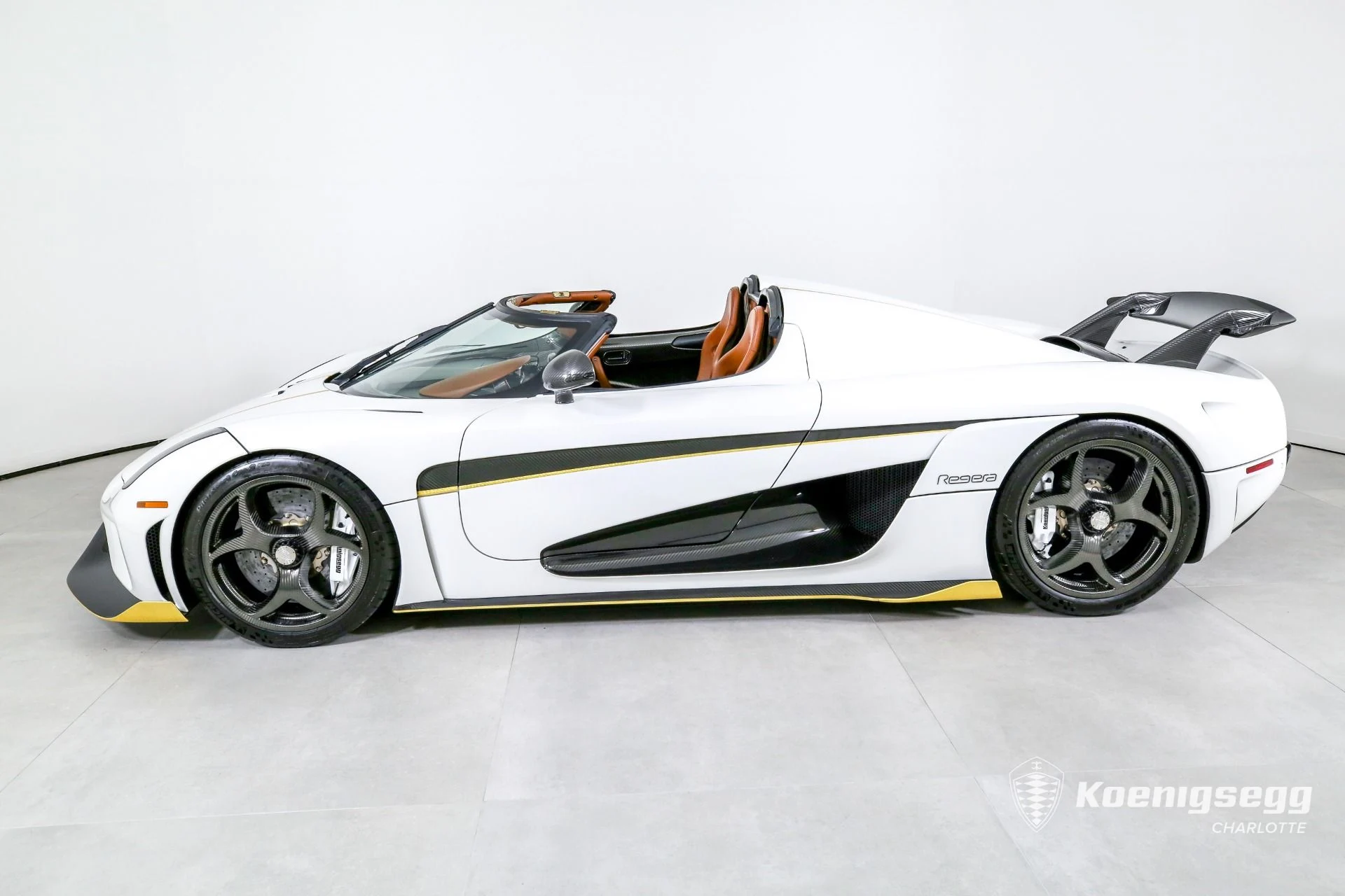 mph007_2039692320_Used_2019_KOENIGSEGG_REGERA_RWD_1703801682_e944adc901