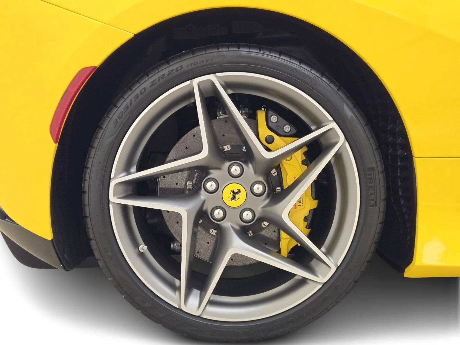 mph007_2051886644_Used_2021_Ferrari_F8_Spider_1766213854_0cff9d3009