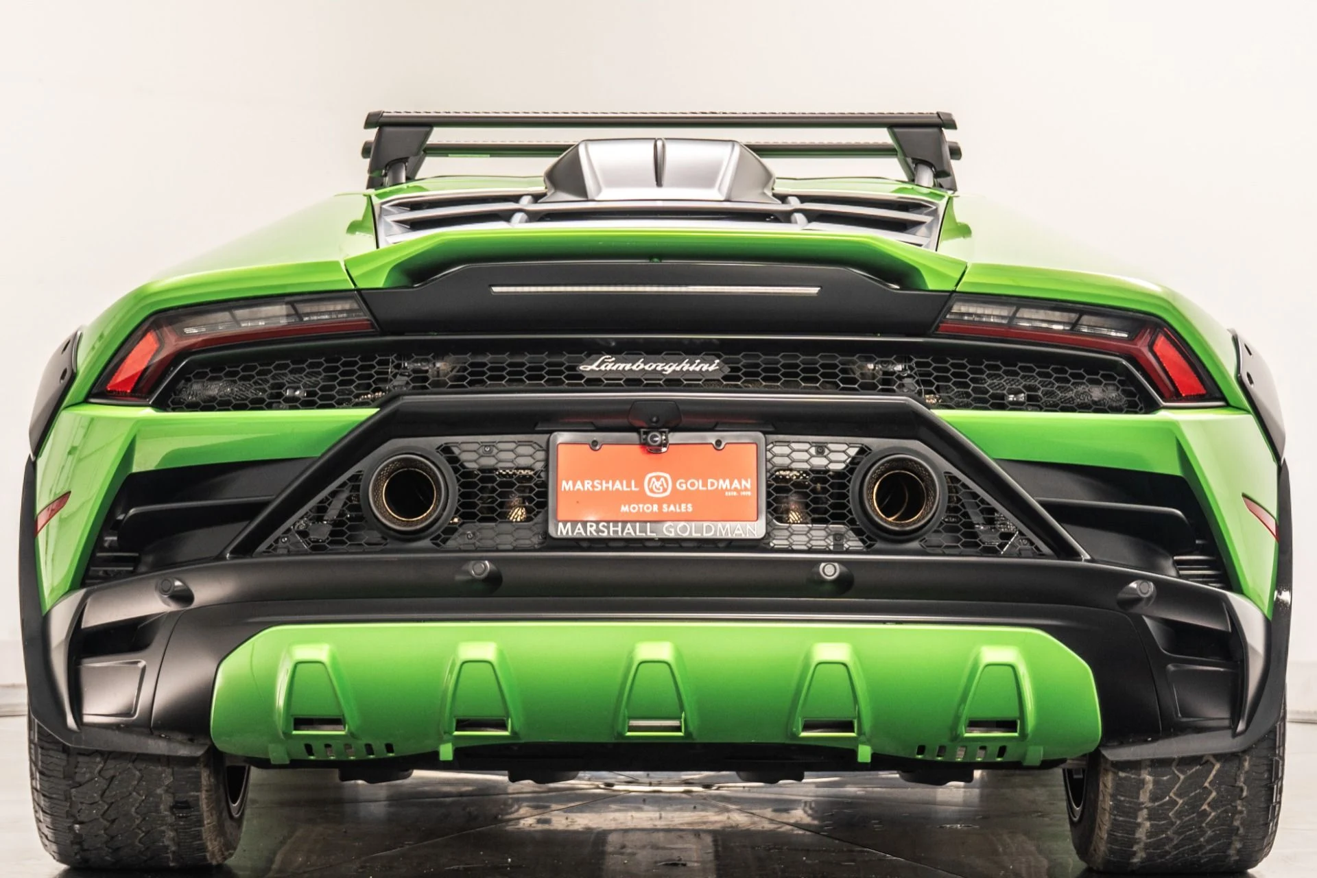 mph007_2052428995_Used_2024_Lamborghini_Huracan_Sterrato_1762382893_57745bb3a6