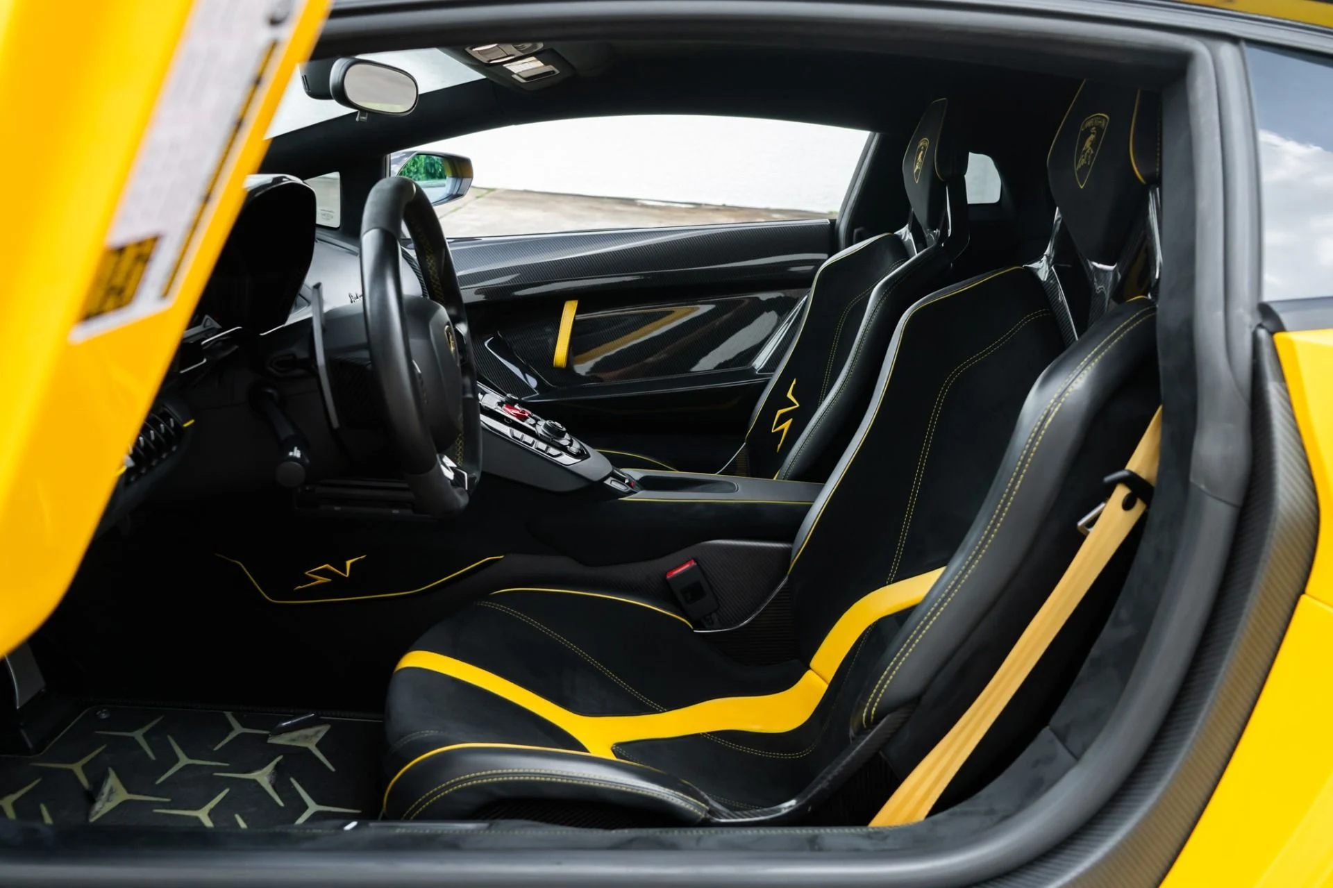 mph007_2057340296_Used_2016_Lamborghini_Aventador_LP_750_4_SV_1787001258_7db392a446