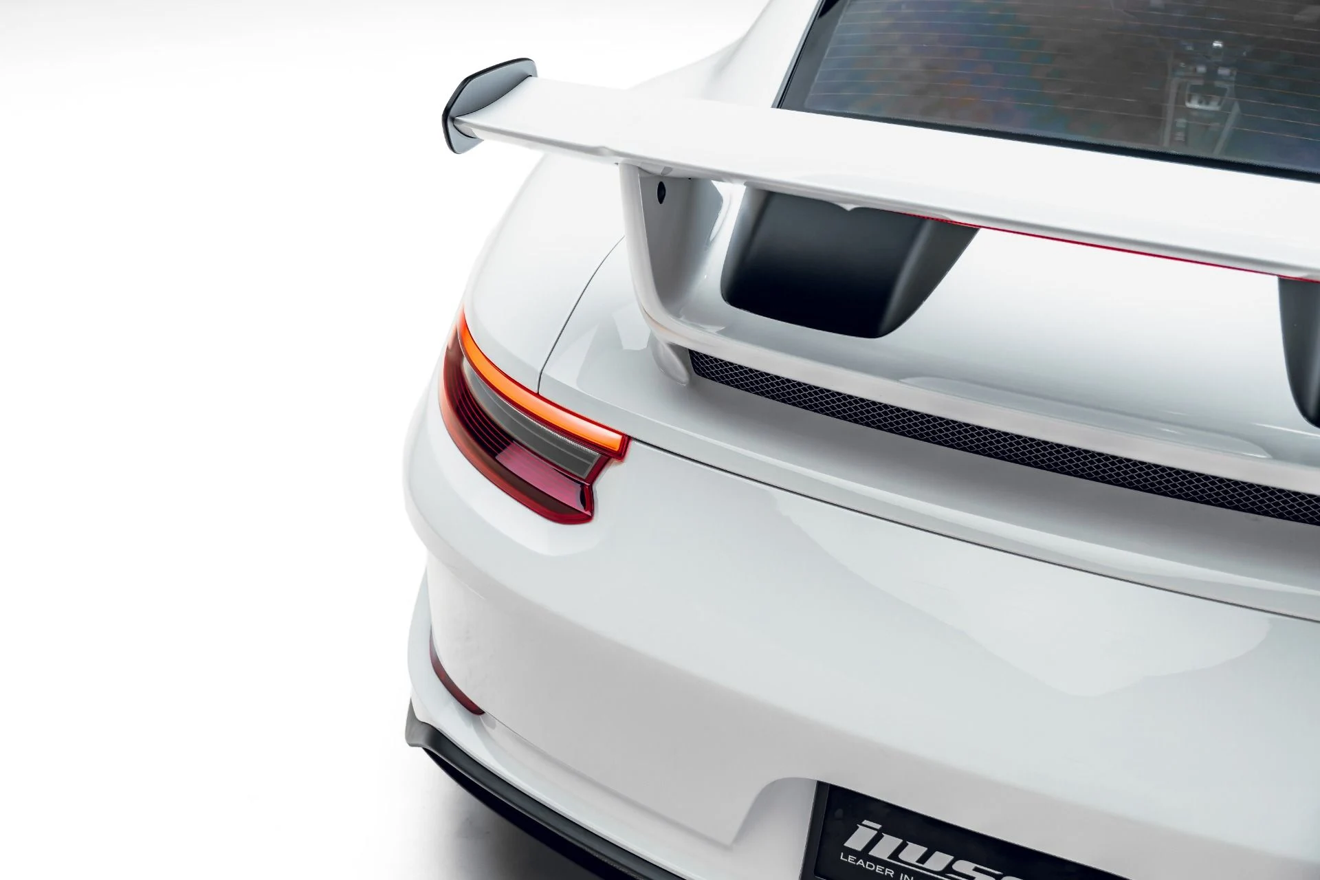 mph007_2064774270_Used_2018_Porsche_911_GT_3_1781890260_3b48e0515d
