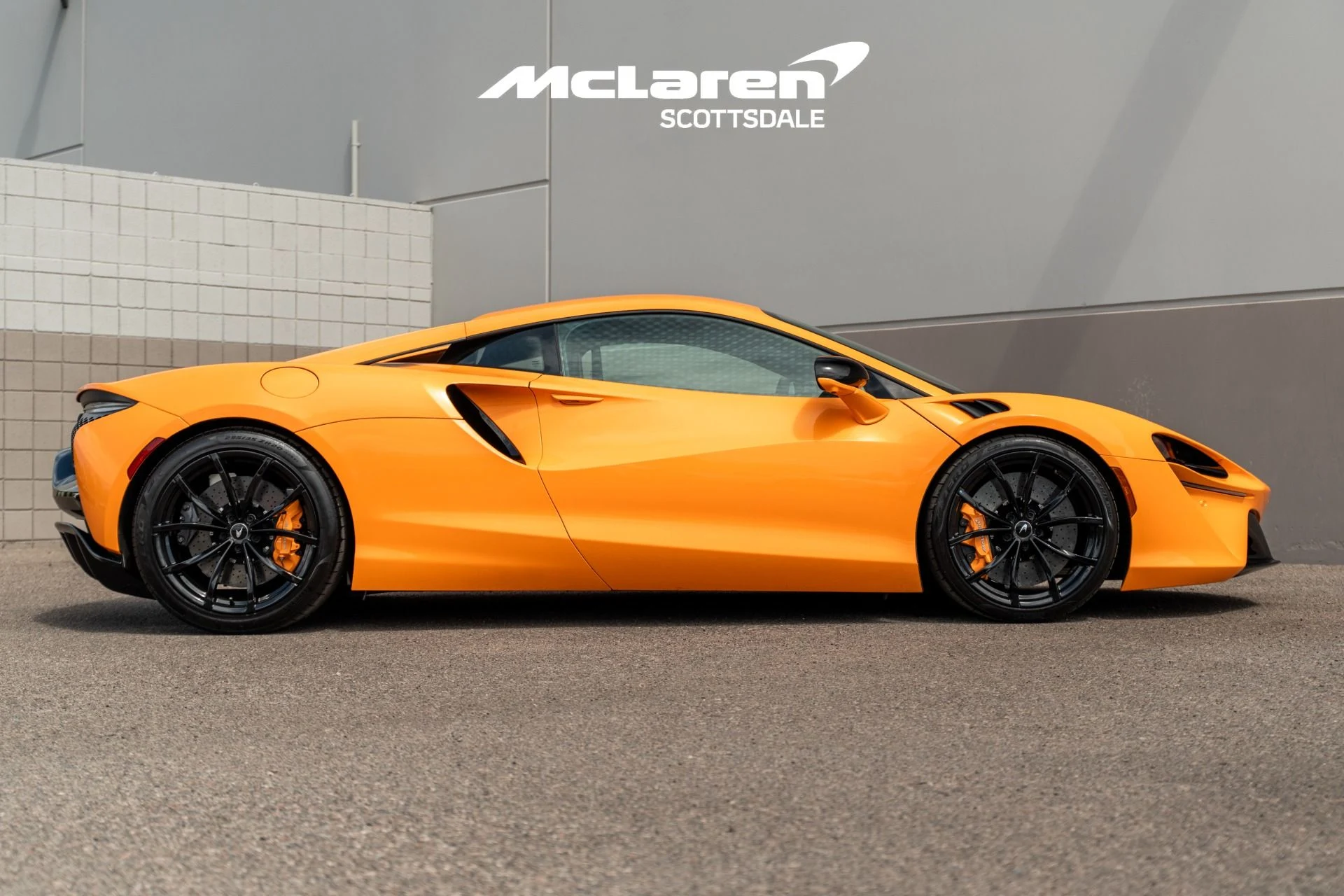 mph007_2065823679_Used_2024_MCLAREN_ARTURA_1753255131_c43e0d874a