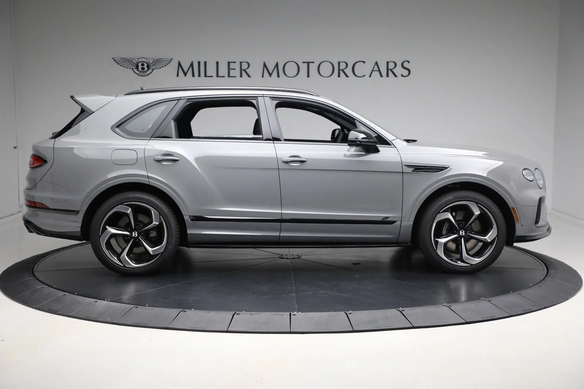 mph007_206741082_New_2024_Bentley_Bentayga_S_V8_e7fc0bc8f2