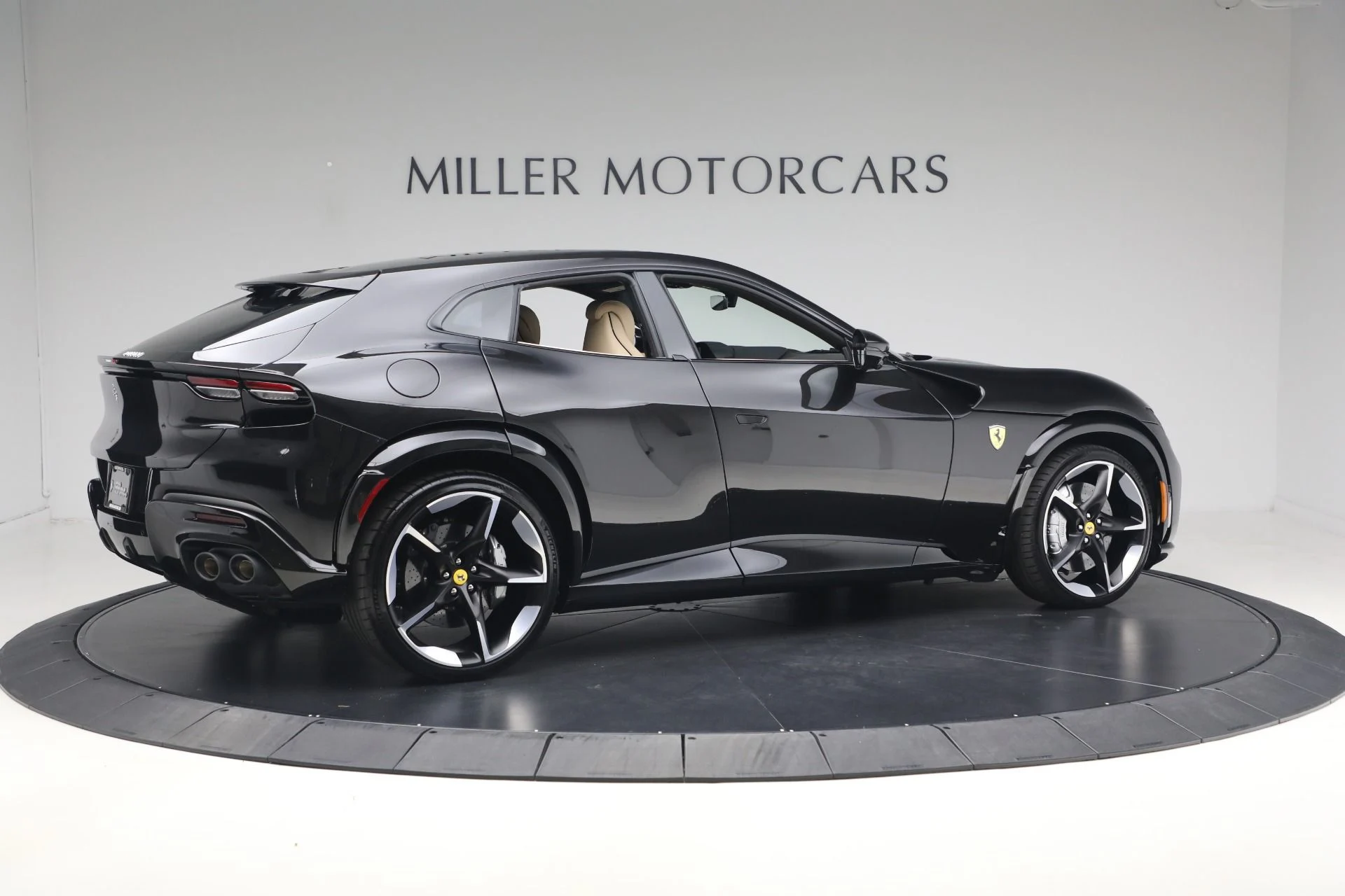 mph007_2079312339_Used_2024_Ferrari_Purosangue_1777901654_17649a1a58