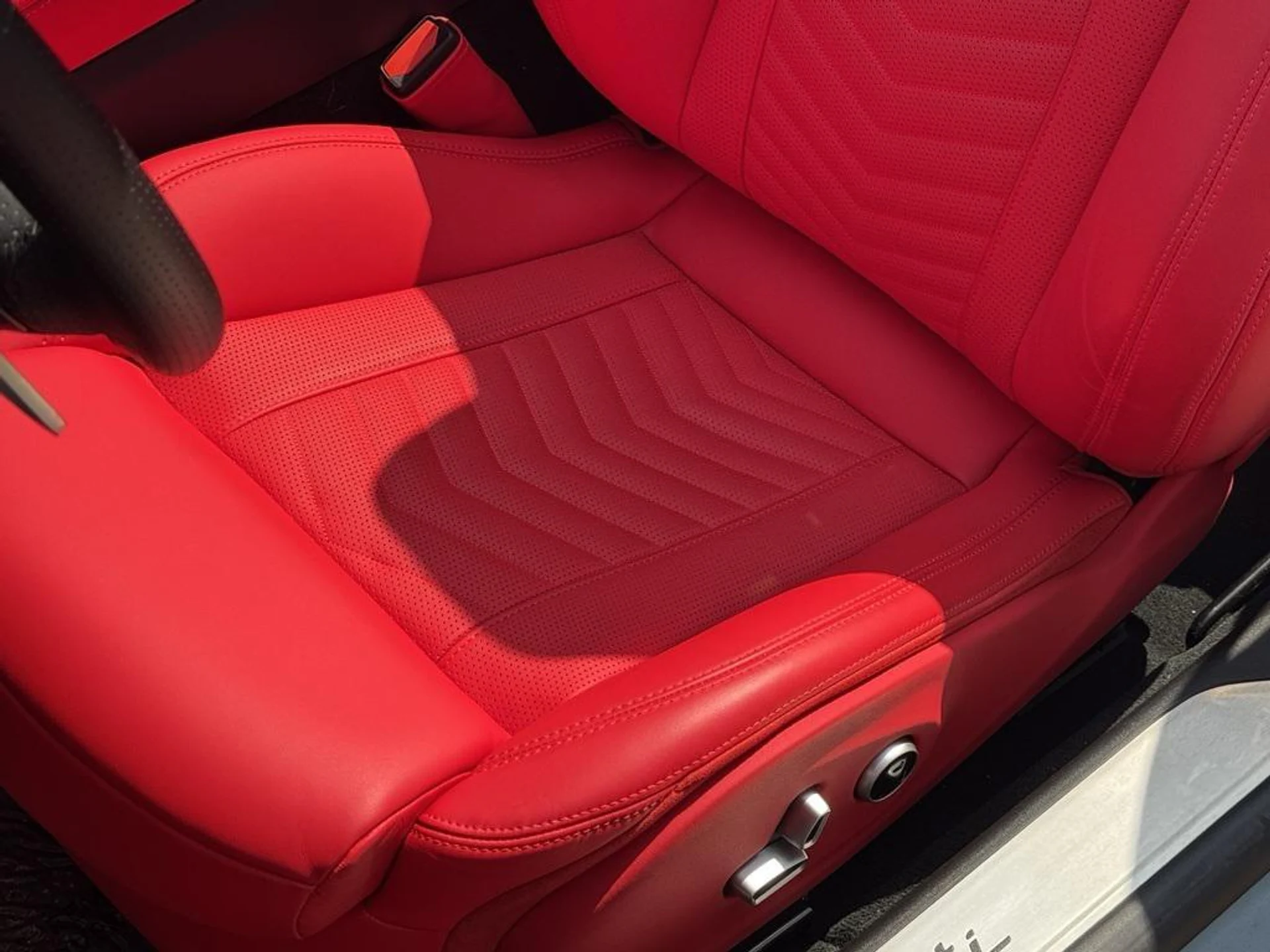 mph007_2079569647_mm_T_Ri_Jll5p_I0_fck_Uy_Ou0_L_5_U2c_dd16eb6db9