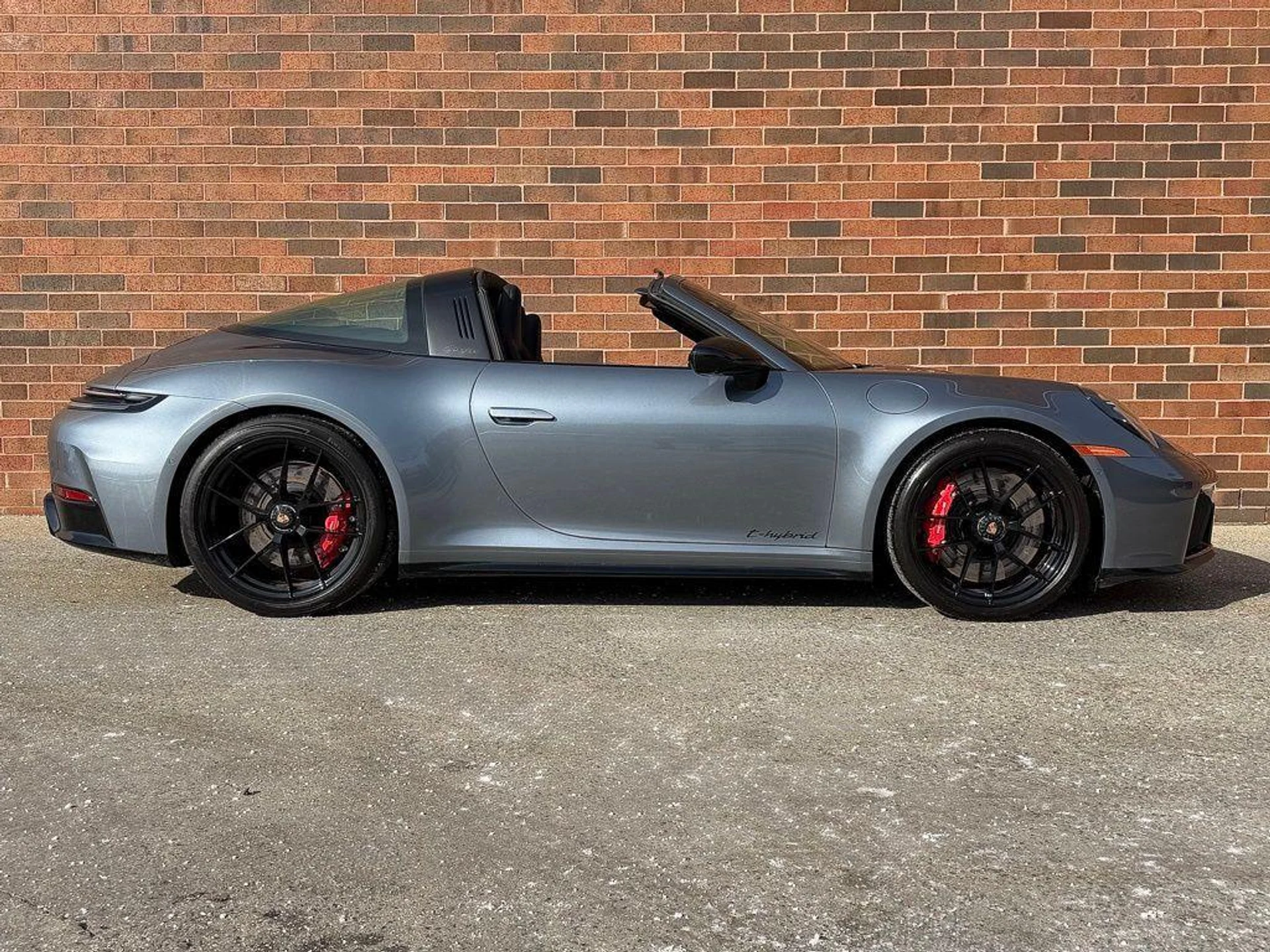 mph007_2091978496_3c_ZF_Xo_A_Cm4qub_Y_Io6gh_BWJI_Exo_dae5673e50