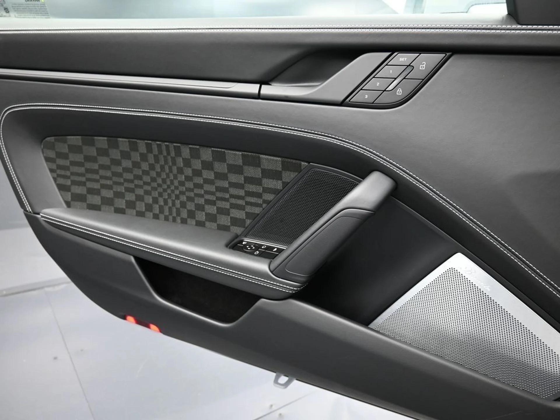 mph007_2094309098_dc6276624c53b63f21cfa94050af5890_600aa4f5c7