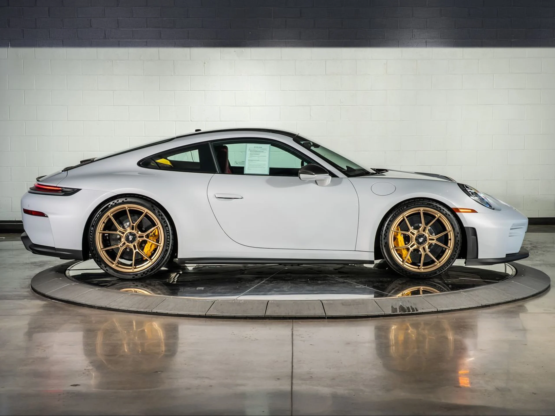 mph007_2095530153_dae672e431e2c64da98684850e9bd017_eb0b3df60d