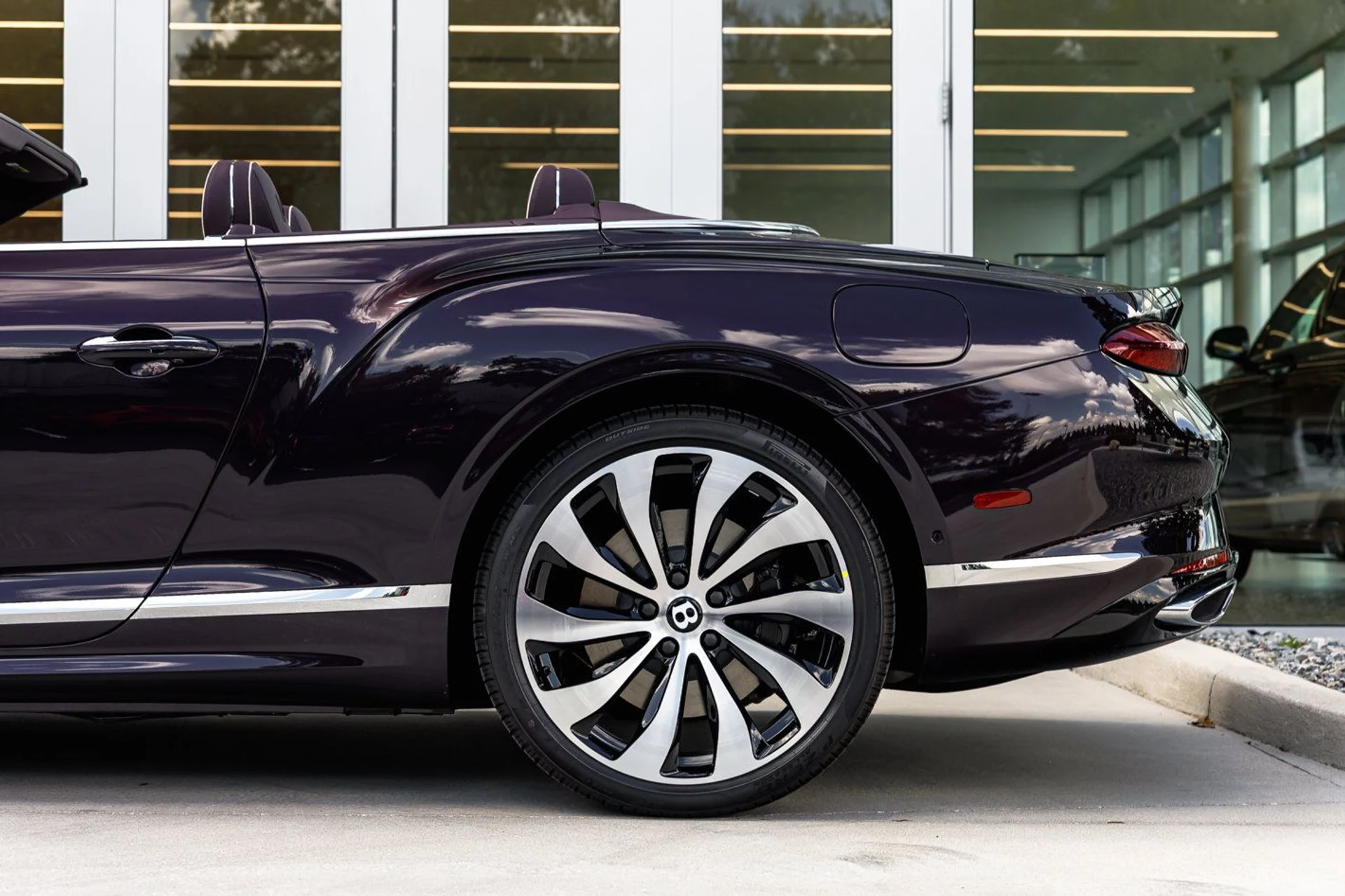 mph007_2097776194_255e877537f5a04e856a3c86832ab92bx_9beeb70252