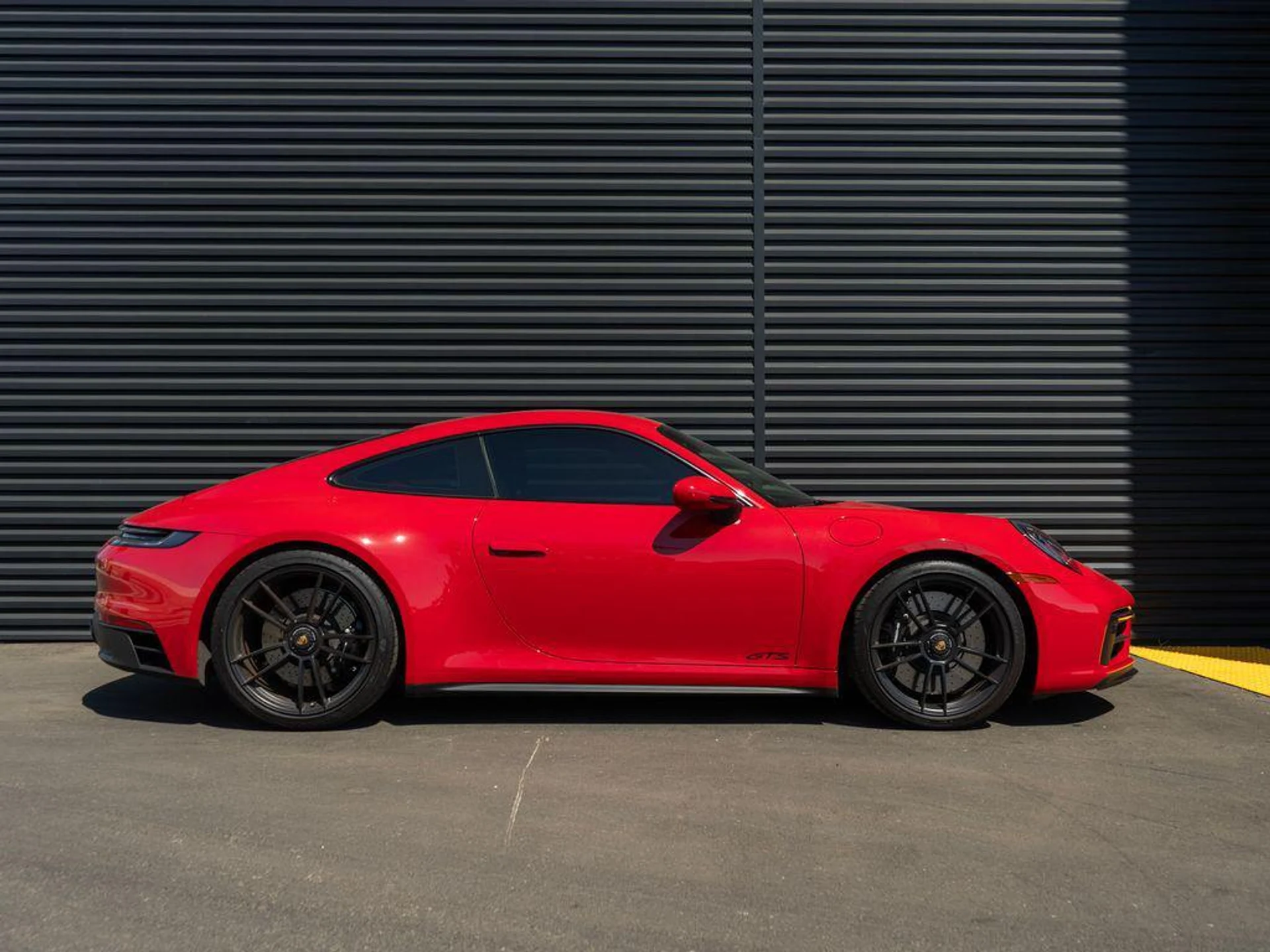 mph007_2100729878_s_P3m_y7_Eps_Ova_JIK_32_Hz4_S65_R8g_06440fdac3