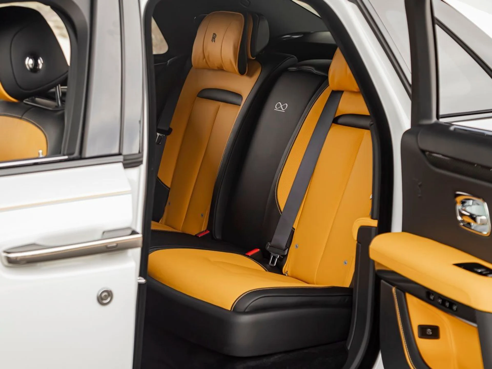 mph007_2110133419_8_9693c23438