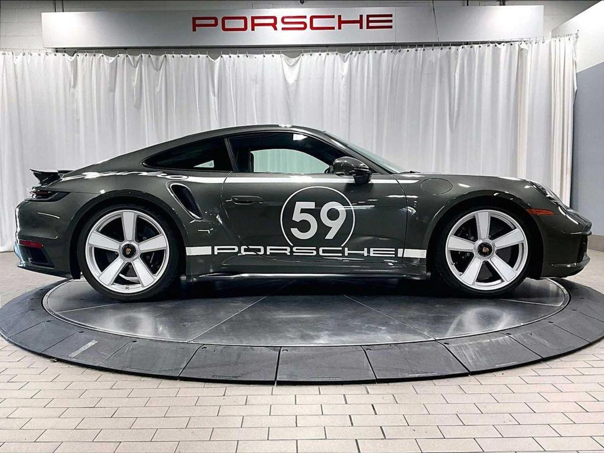 mph007_2116830371_5fzp_Ath_VGC_Slaaqp_Vpw2_Q9wujv8_ab4d09f02f