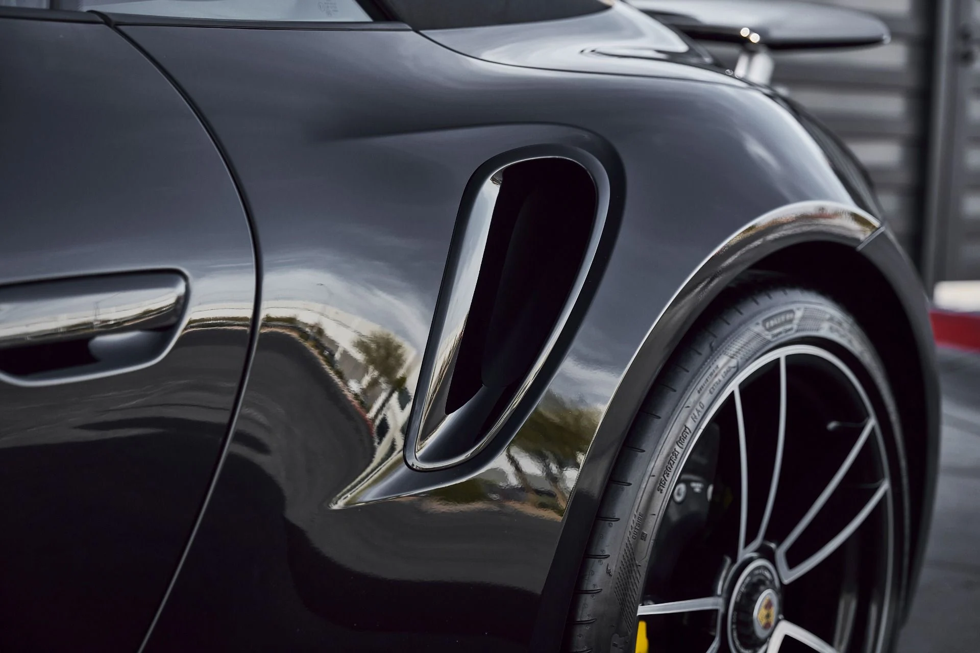 mph007_2124649581_Used_2022_Porsche_911_Turbo_S_1773939876_100aca12a3