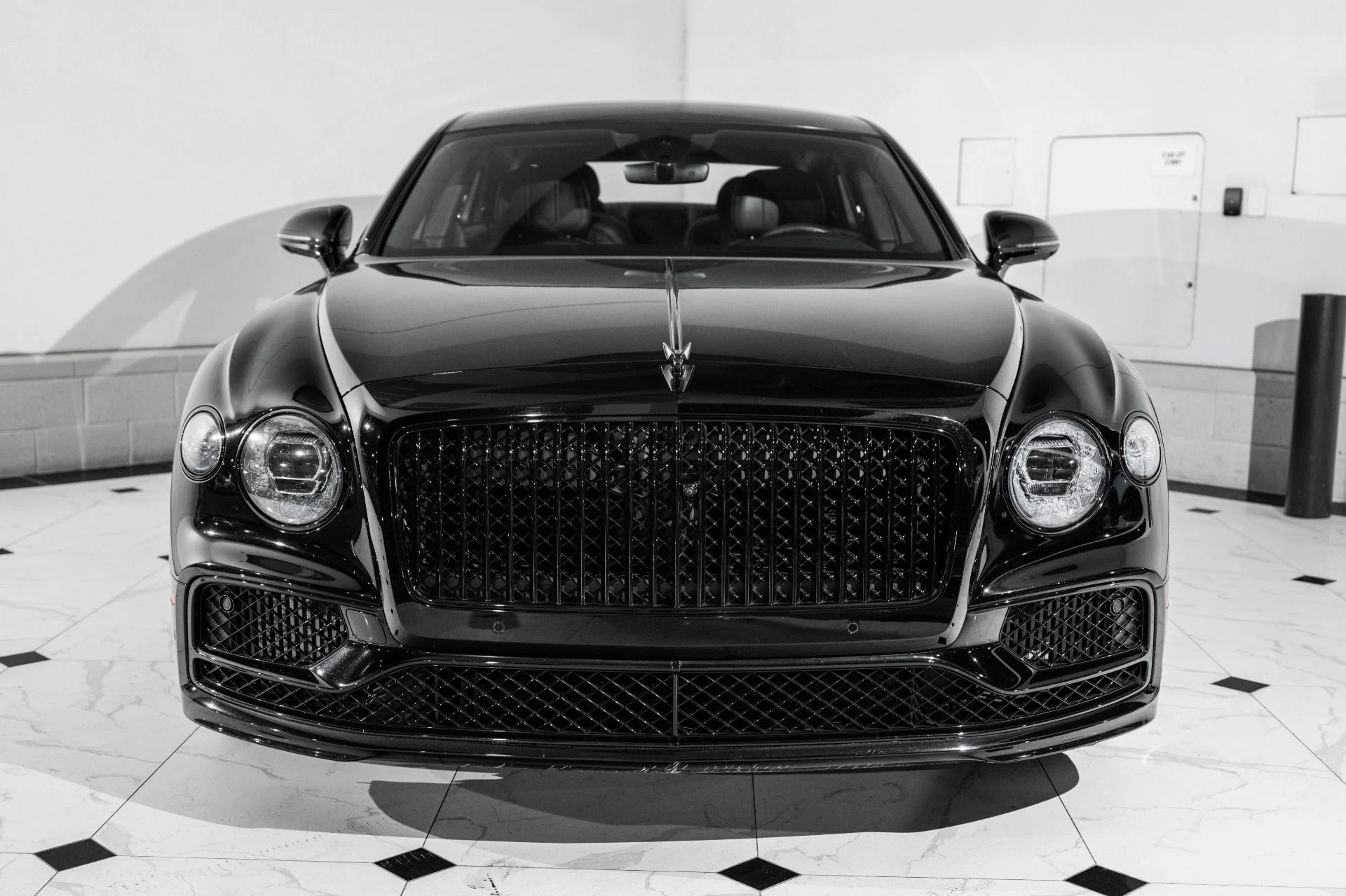 mph007_212633439_Used_2022_Bentley_Flying_Spur_V8_1761057059_1f4c135291